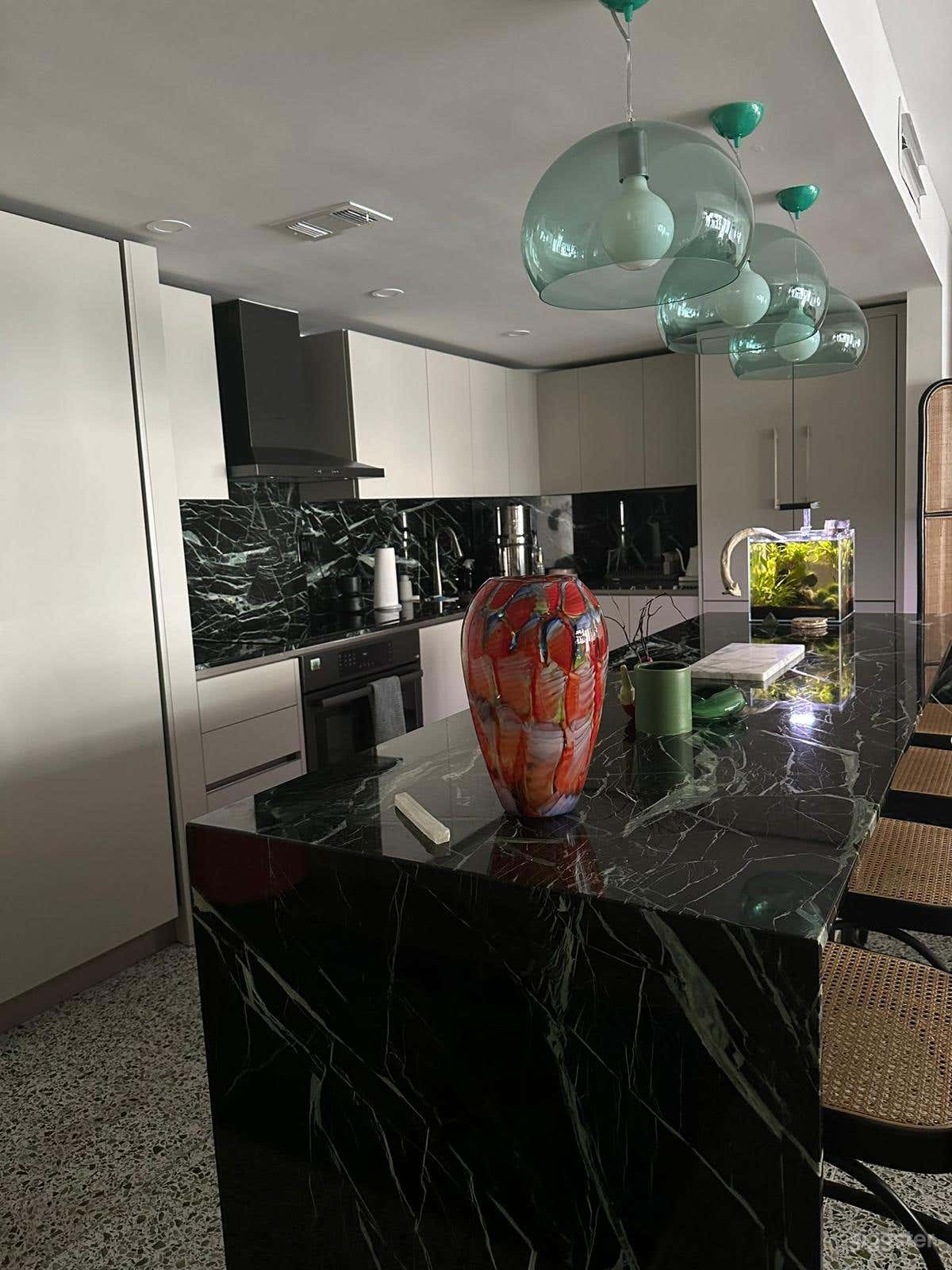 Eclectic Apartment on Brickell Bay Photo 4