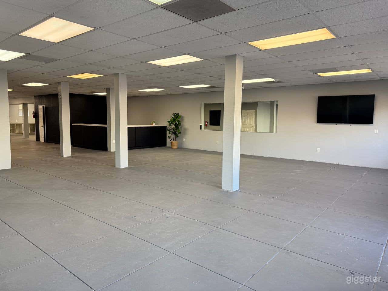 REDLANDS MODERN VENUE Photo 1