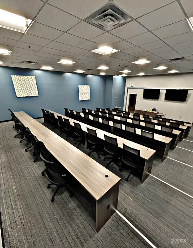  Large Classroom for Networking & Business Events 