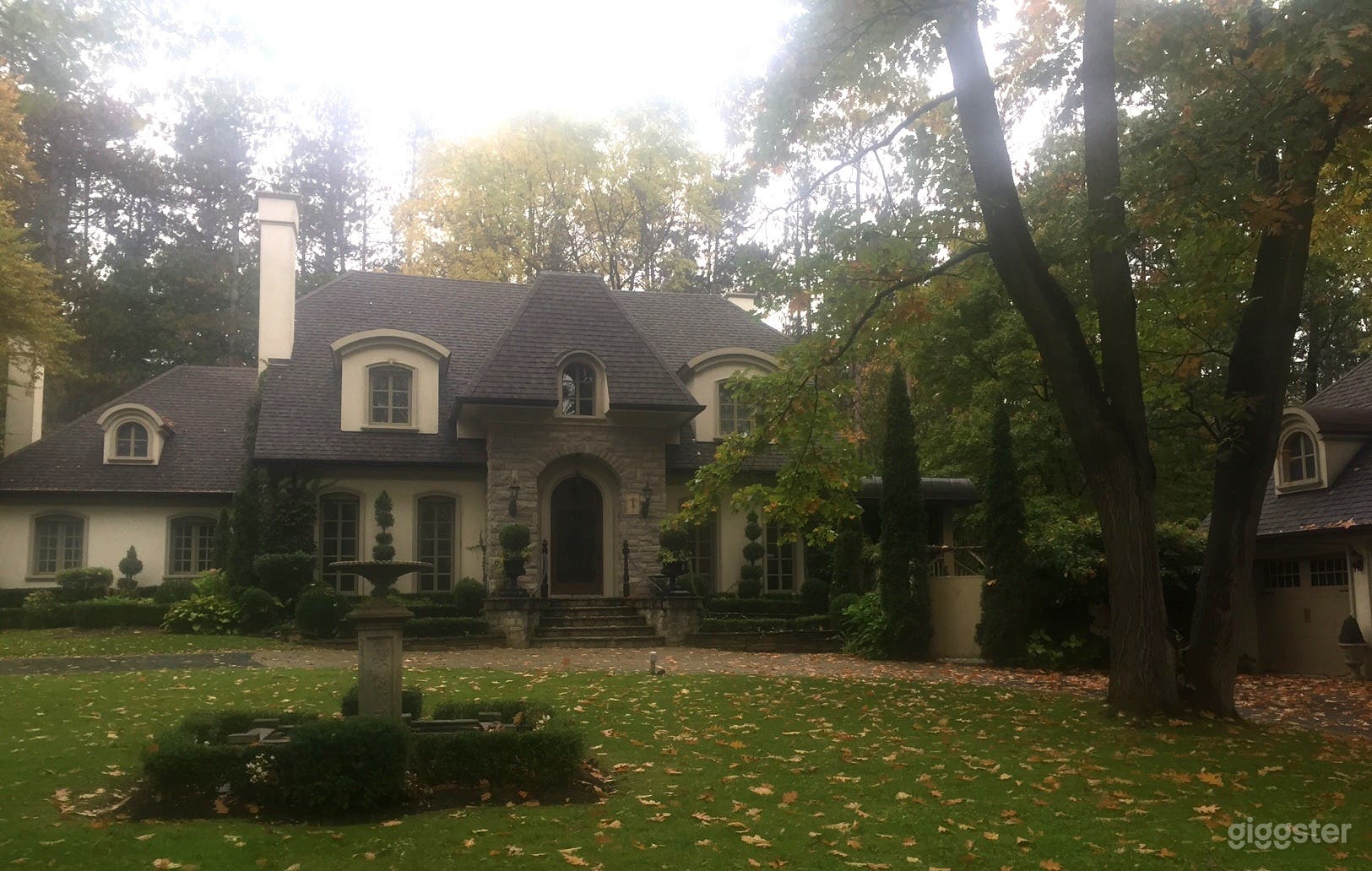 Country Manor Spring Time 