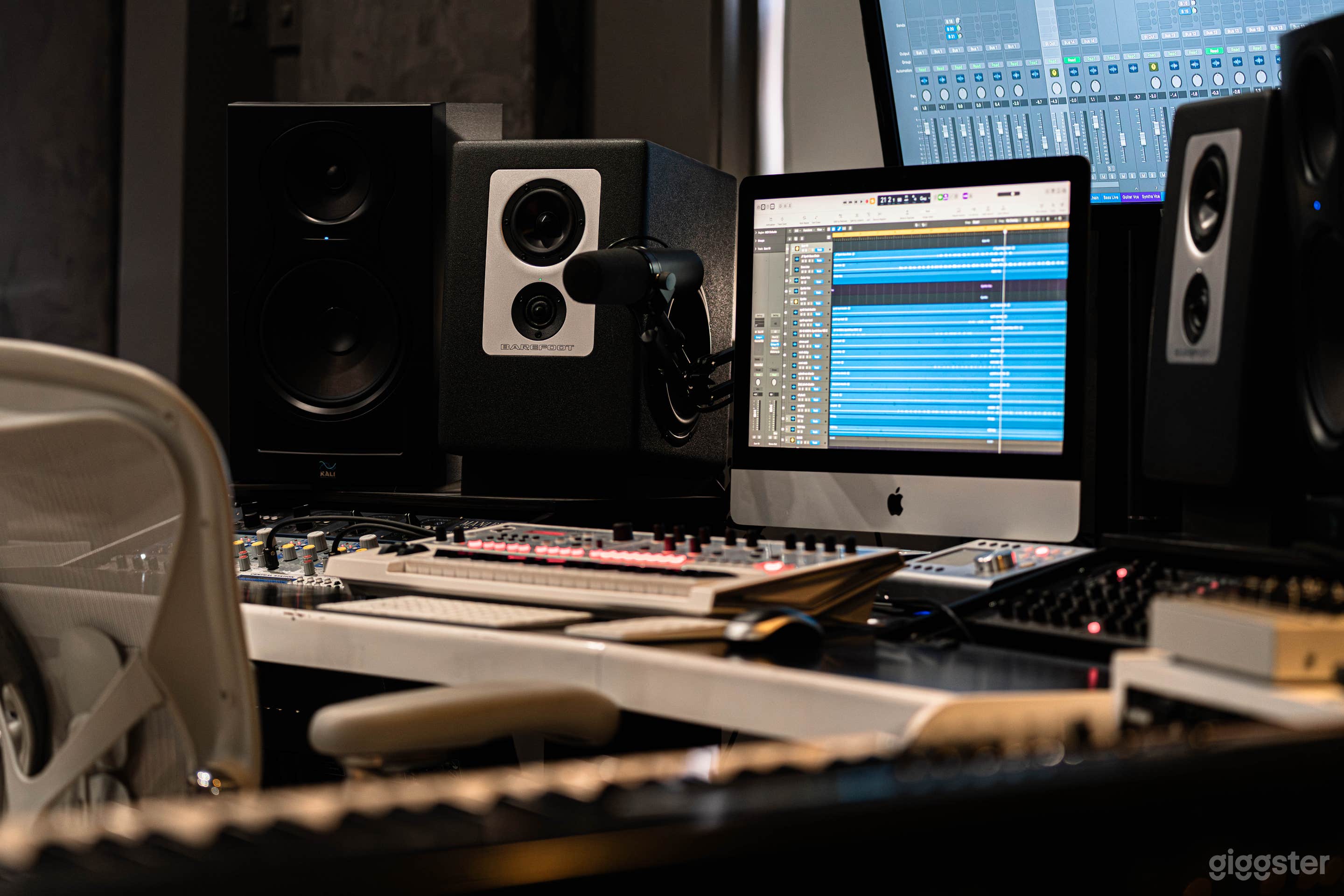 Premier Recording Studio in the heart of Downtown Photo 2