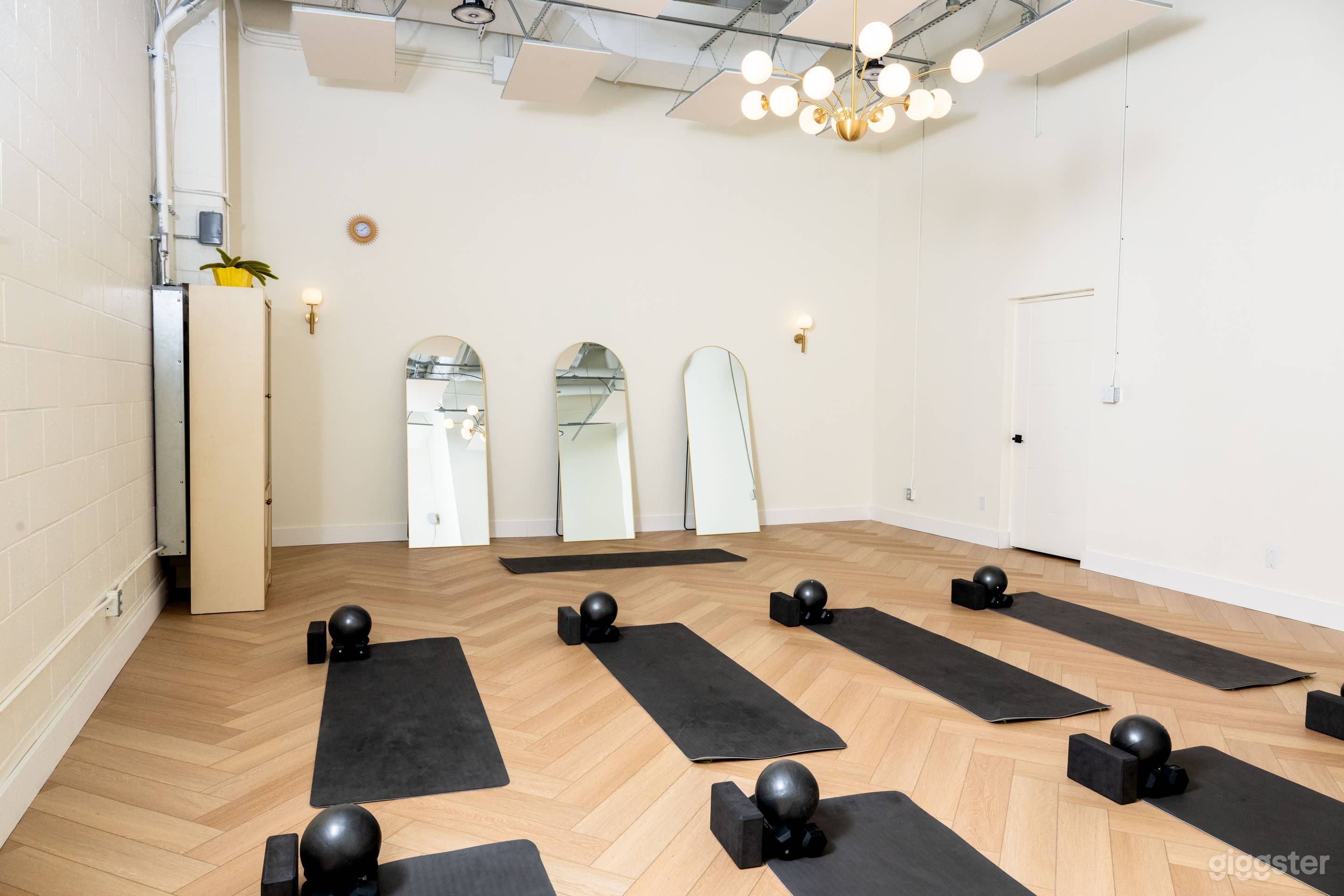 Private Heated Studio - Ideal for Yoga, Pilates or Wellness Photo 4