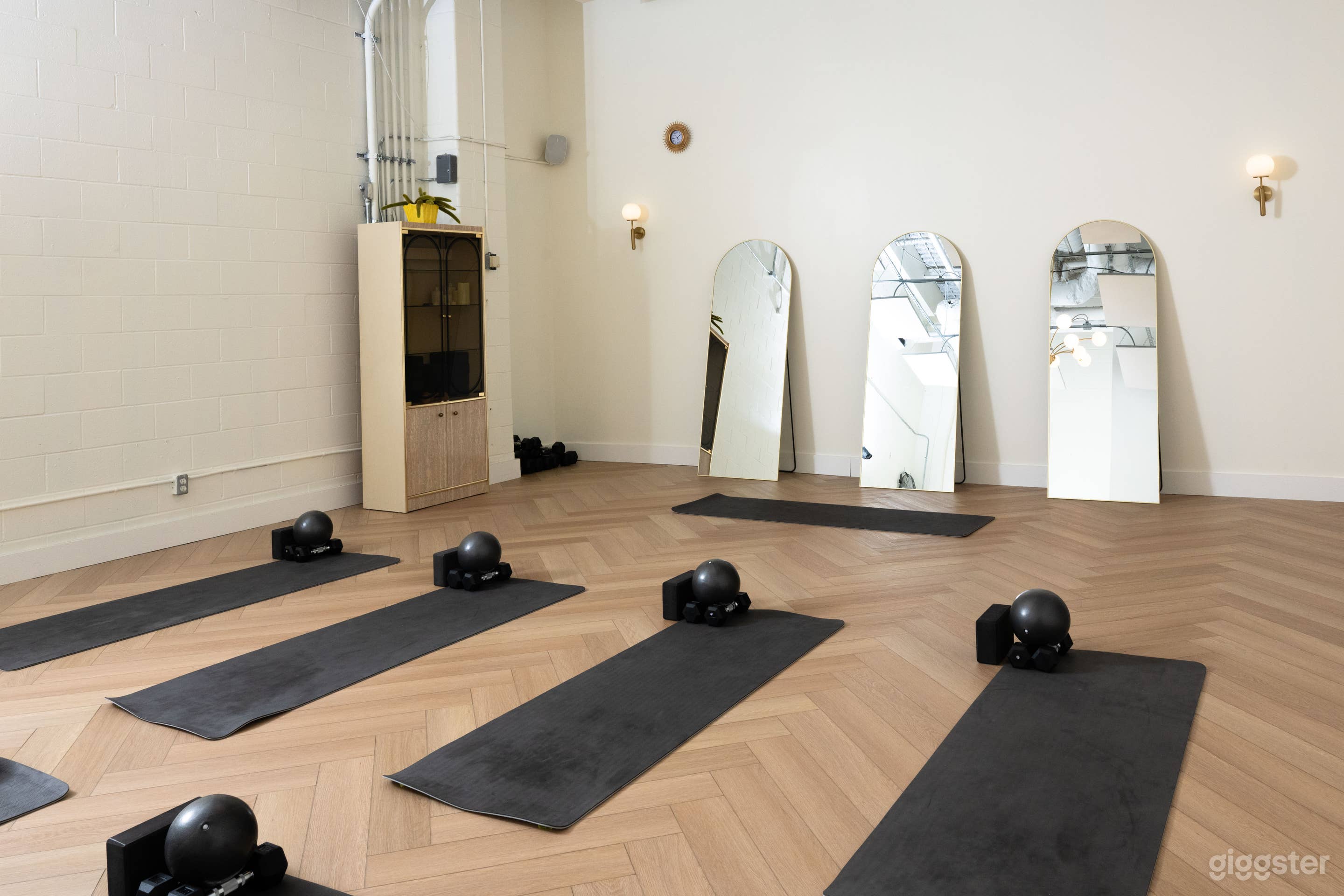 Private Heated Studio - Ideal for Yoga, Pilates or Wellness Photo 3