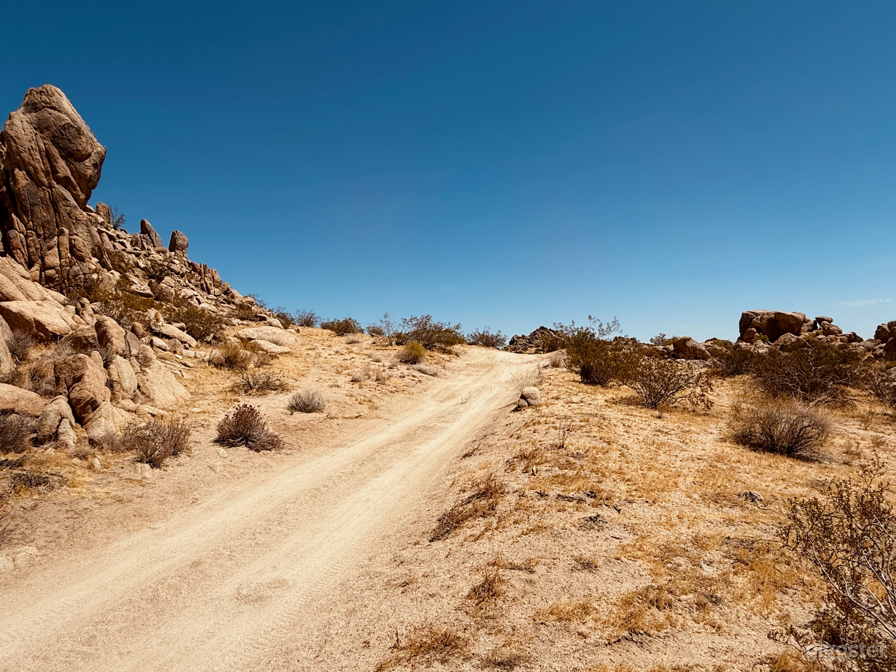 Desert Hill Land w Boulders, Joshua Trees, View, 1Hr from LA Photo 1