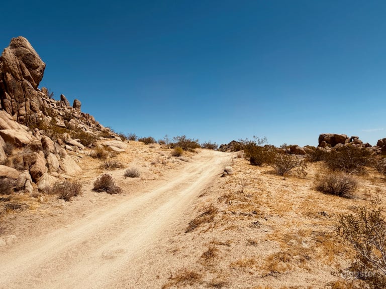  Desert Hill Land w Boulders, Joshua Trees, View, 1Hr from LA 