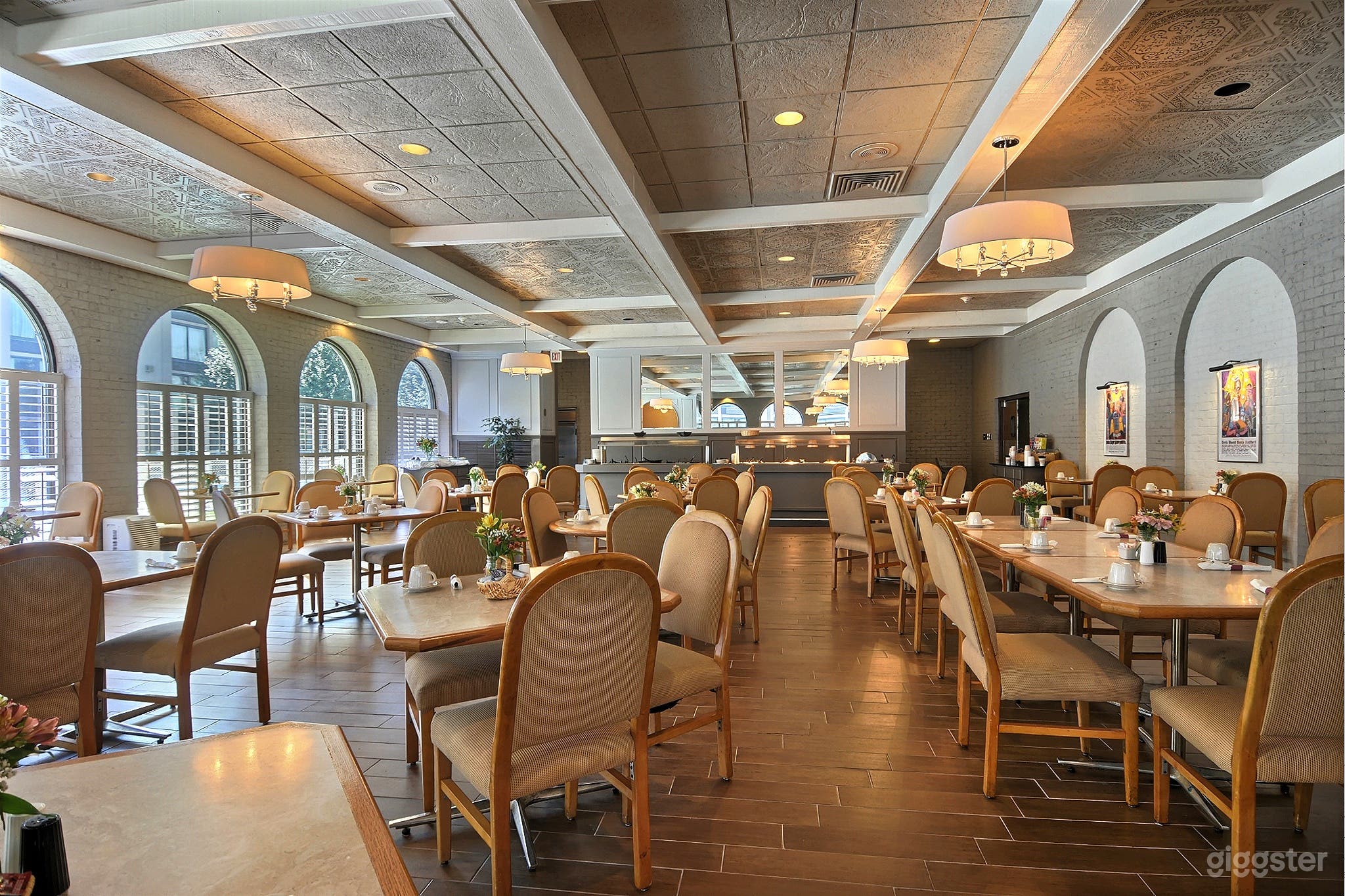 Classic Mediterranean Club for Events in Memphis Photo 3