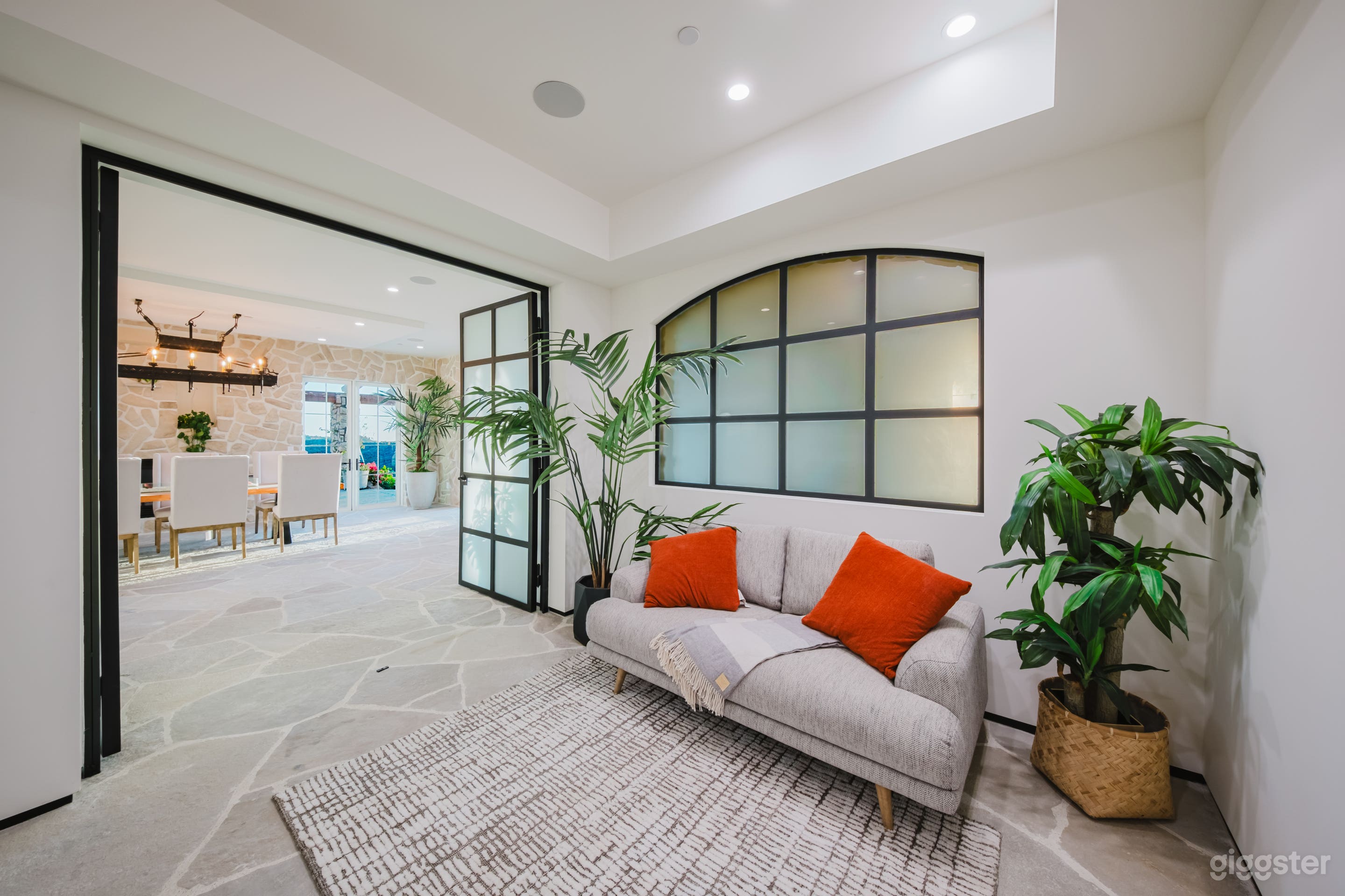 TUSCAN HILLTOP ESCAPE STONE ARCHES GOLDEN LIGHT Photo 3