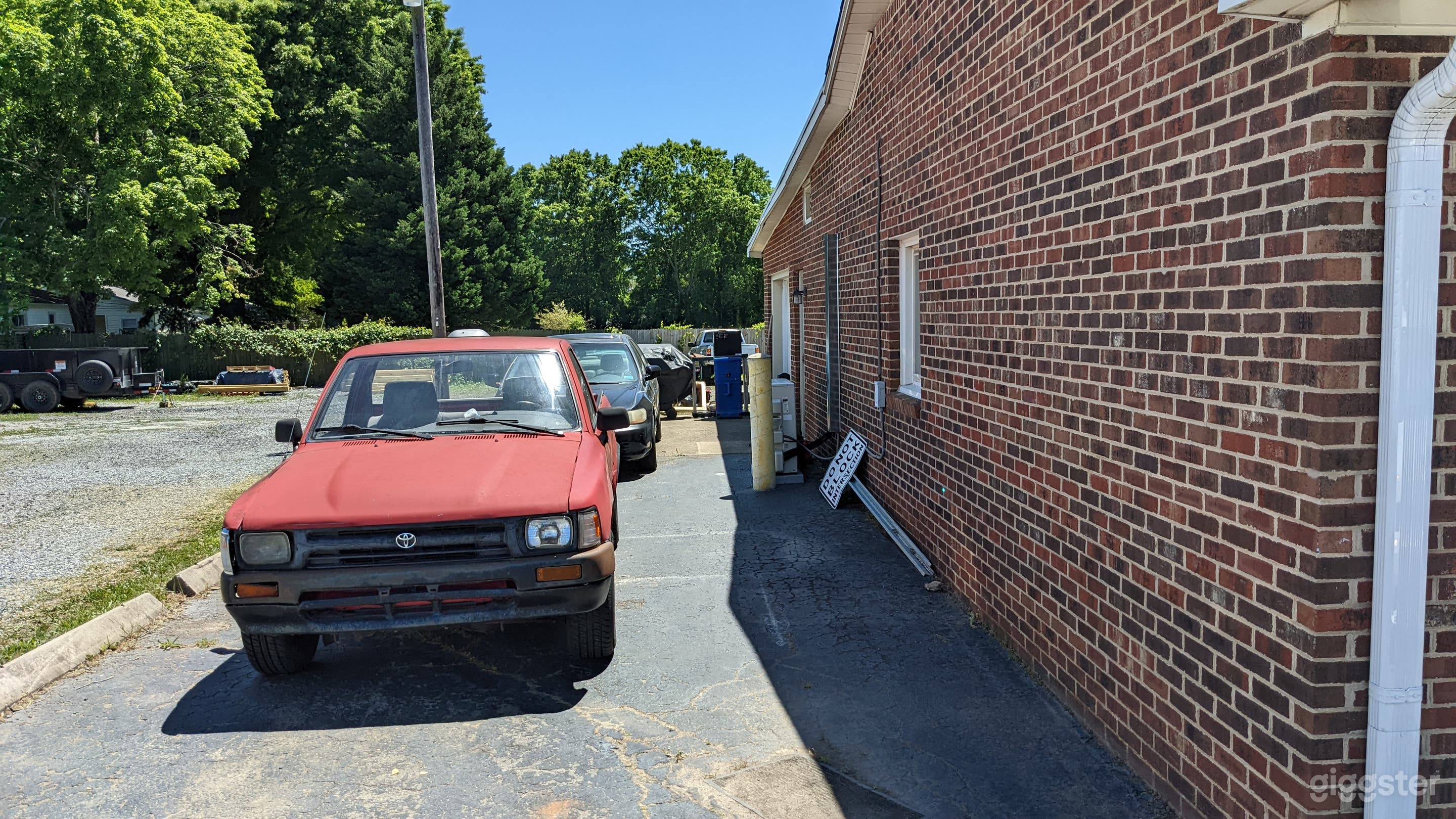 Versatile Parking &amp; Back Lot in Mint Hill  Photo 4