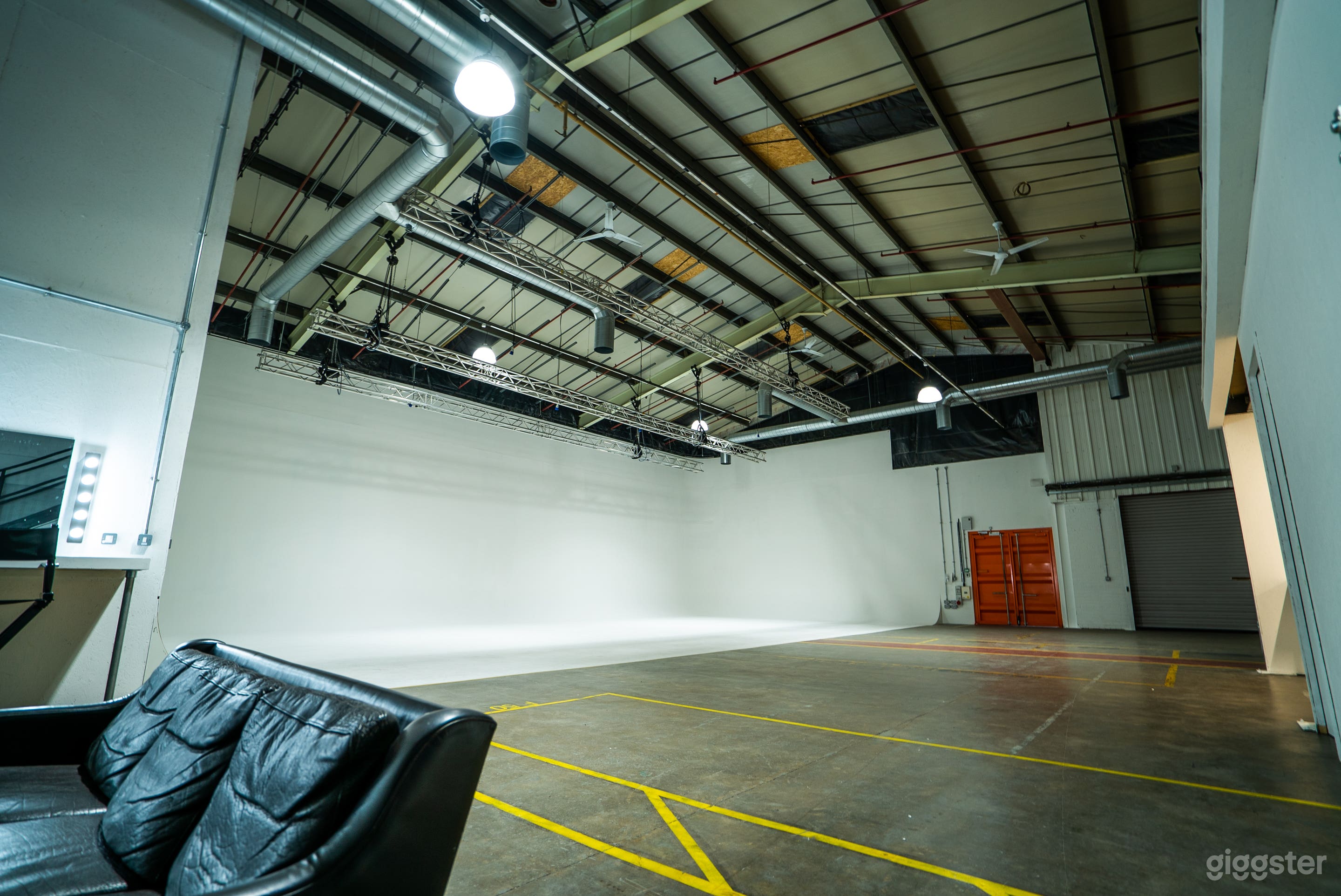 Studio 01 Film and Photography Studio Photo 1