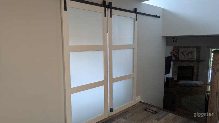  Butler&#x27;s pantry 