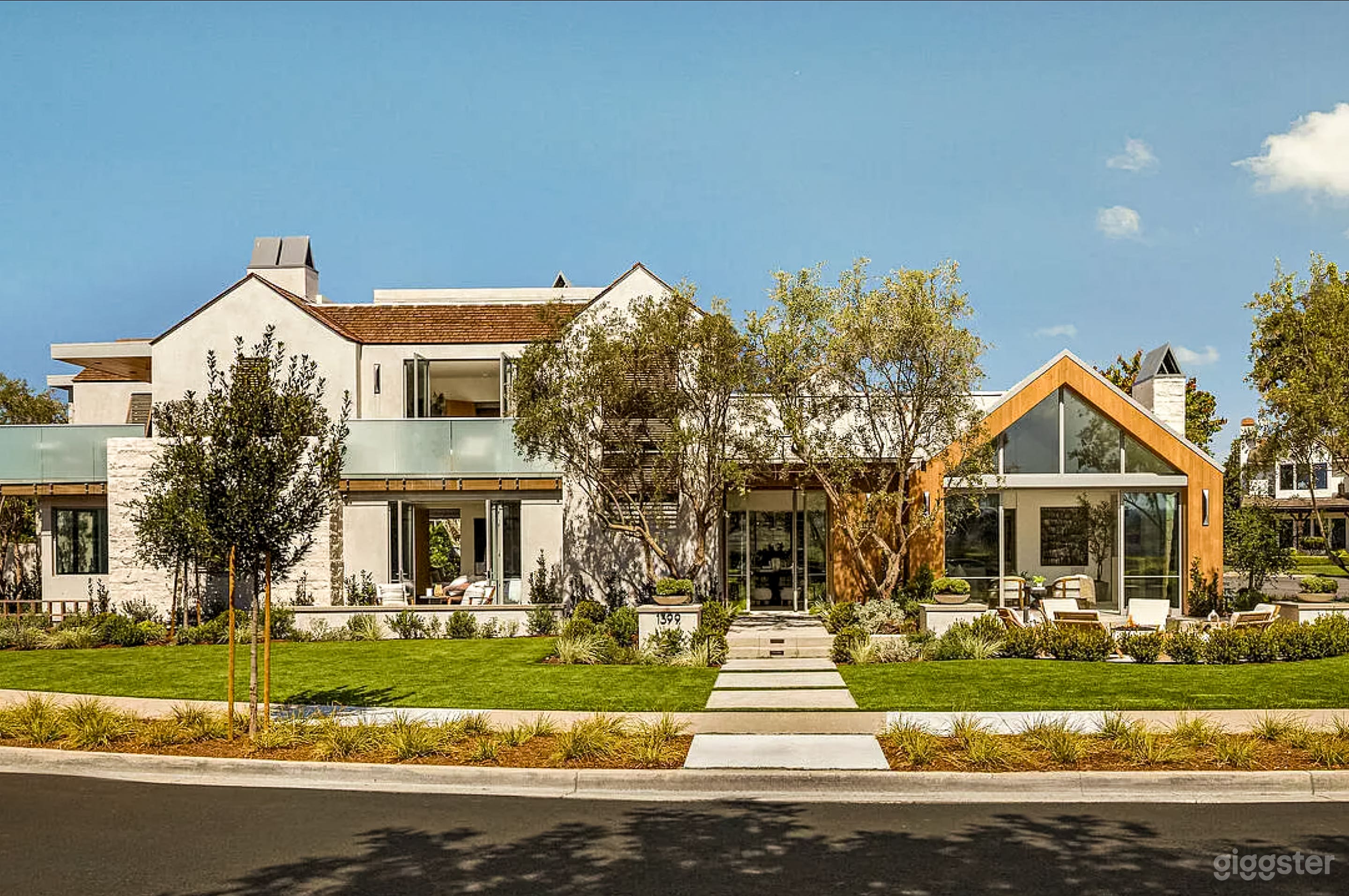 Coastal Contemporary Luxury Mansion with Pool, Sauna & Gym Photo 3