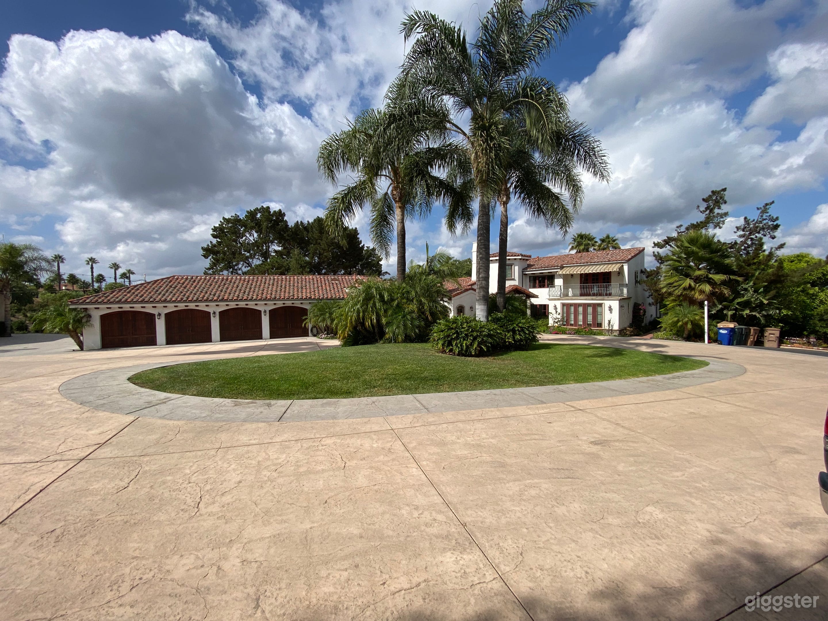 Private Hilltop Estate Photo 2