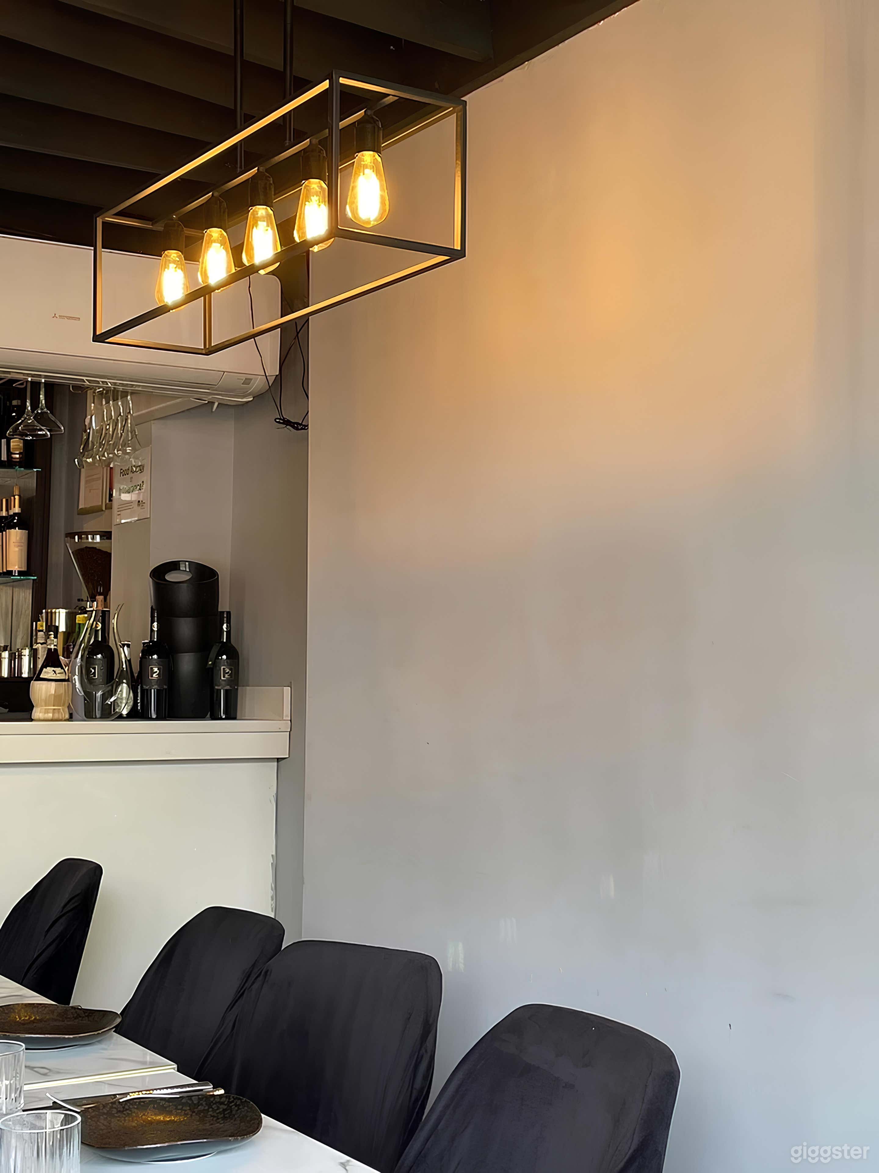 Intimate Modern Bistro Photo 3