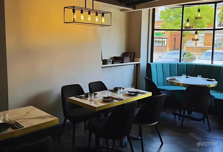  Intimate Modern Bistro 