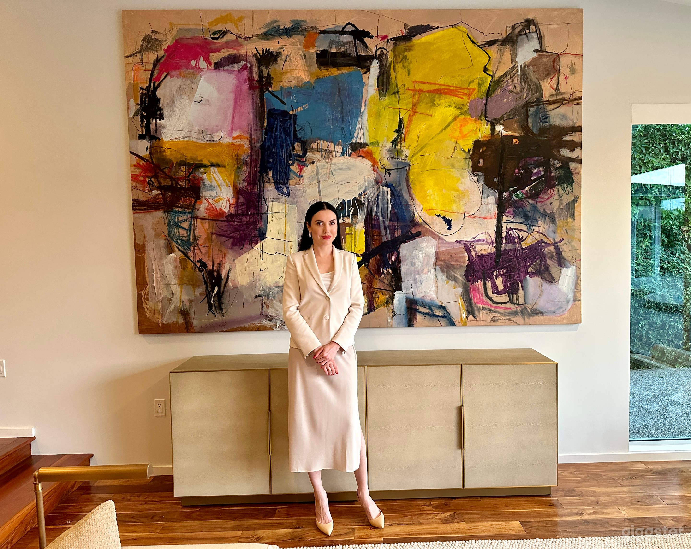 Mid Century Paradise | Art Gallery in a Quiet Neighborhood Photo 3