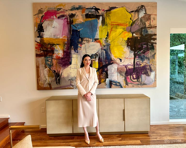  Mid Century Paradise | Art Gallery in a Quiet Neighborhood 