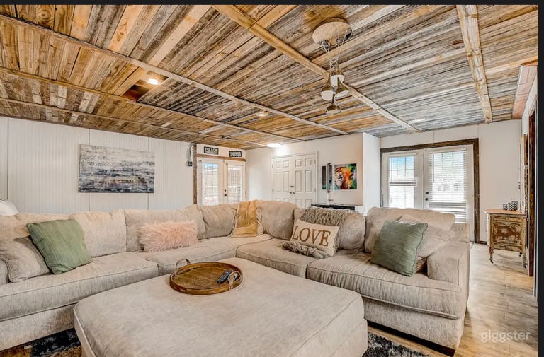  Relaxing Pool with Pool house and Lounge 