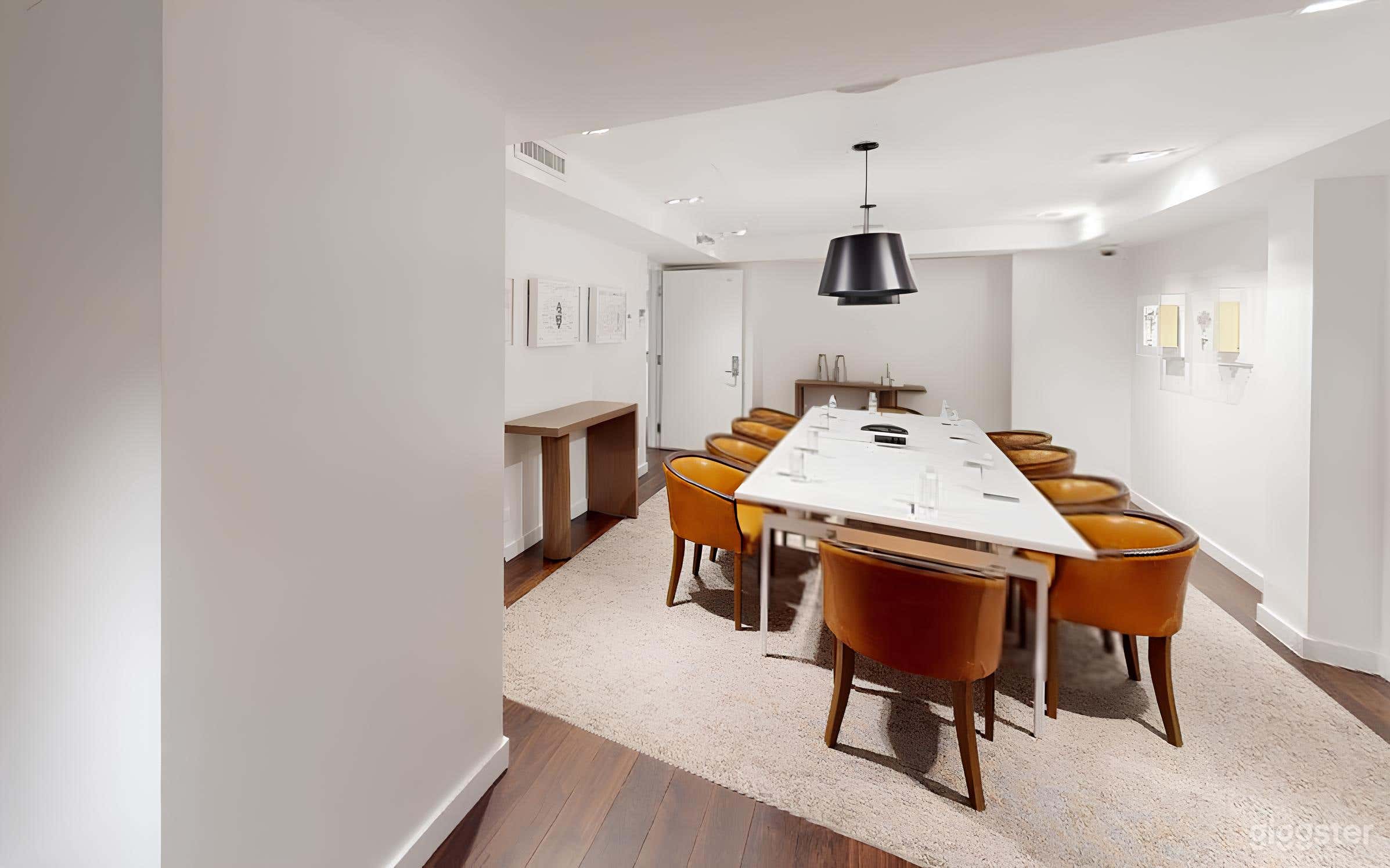 Gallery Seven Photo 3