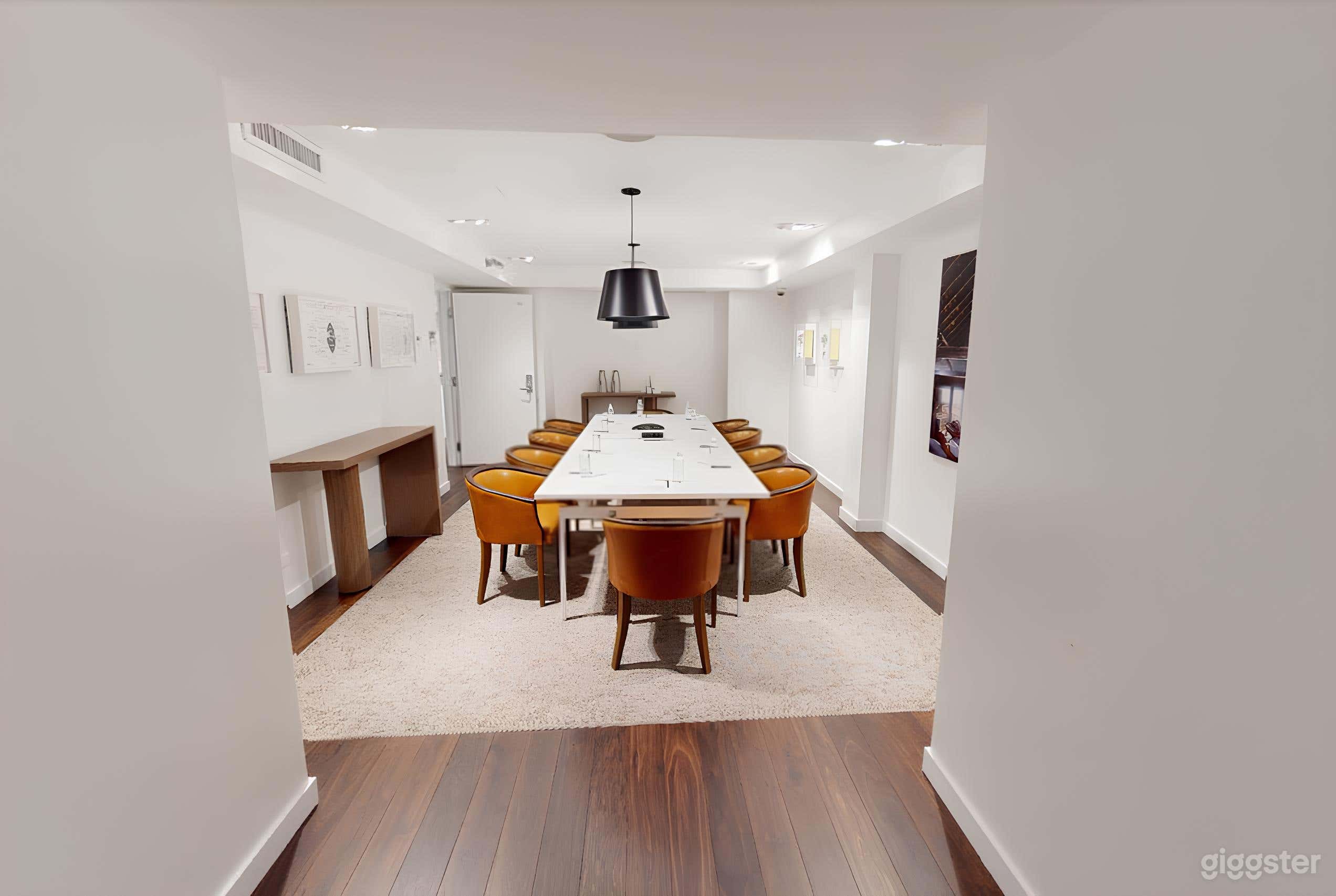 Gallery Seven Photo 1