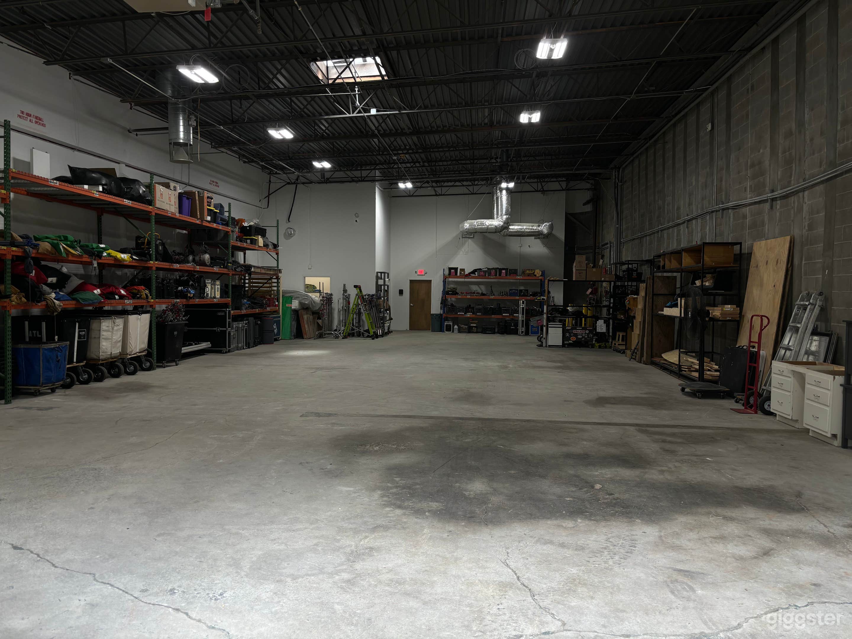 Film/Photo Studio Warehouse and Office Space Photo 3