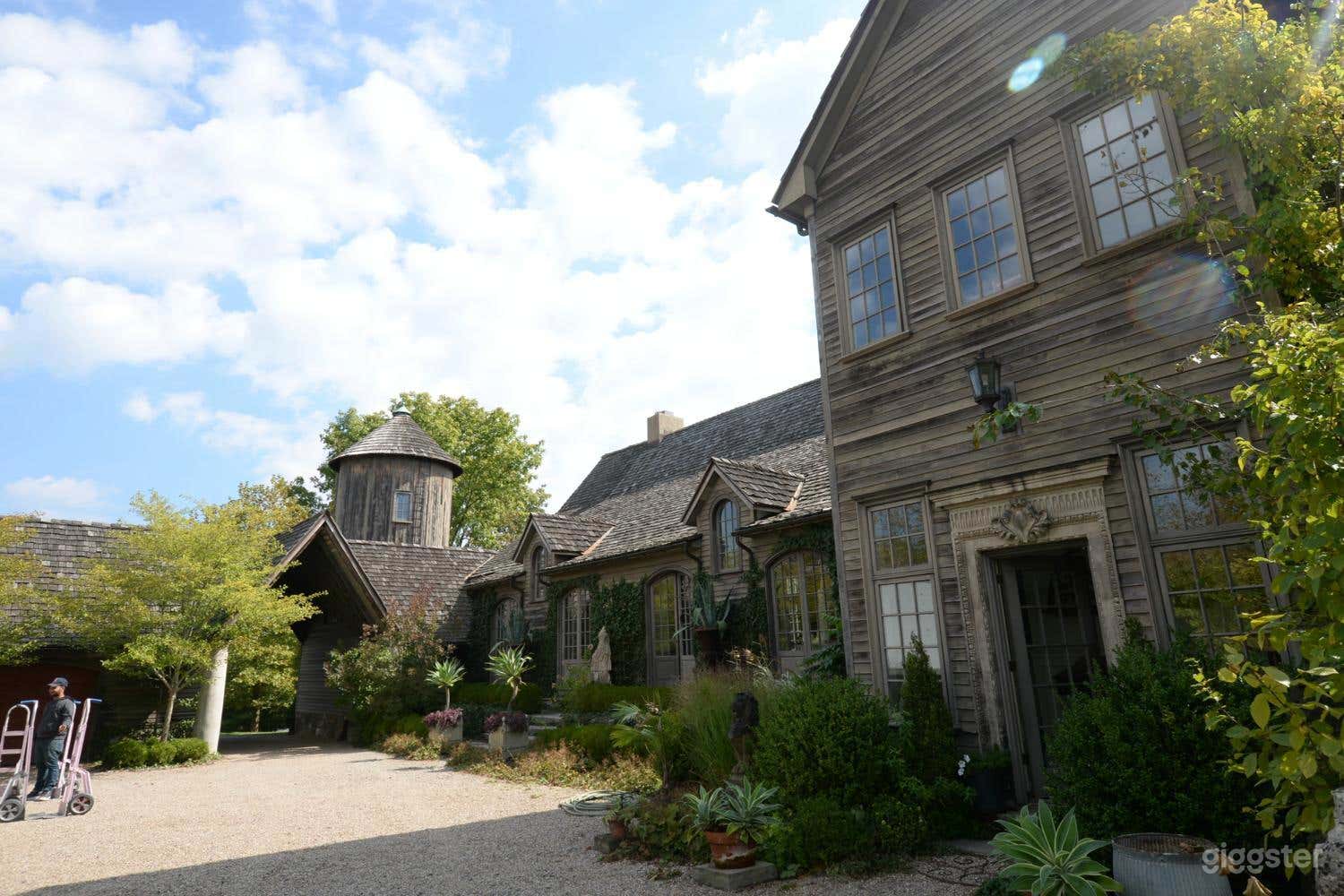 Stunning &amp; rustic European-style farm property Photo 2