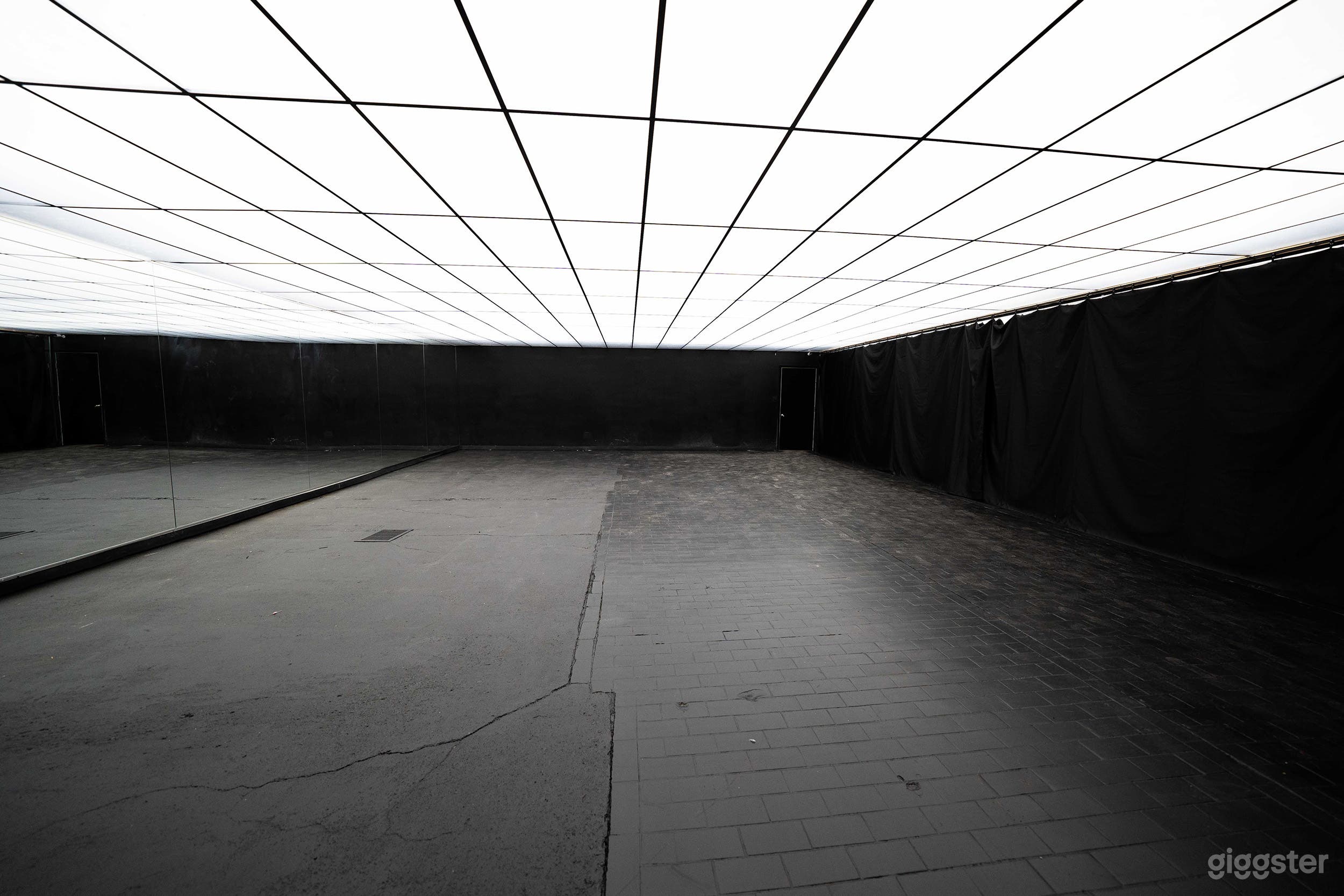 Infinity Room in Brooklyn Photo 4