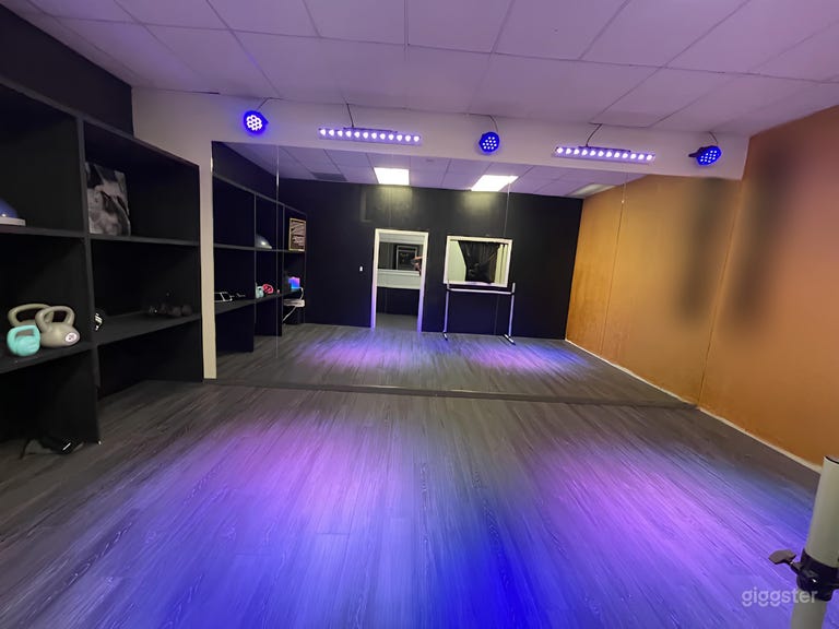  Private Room Dance Studio 