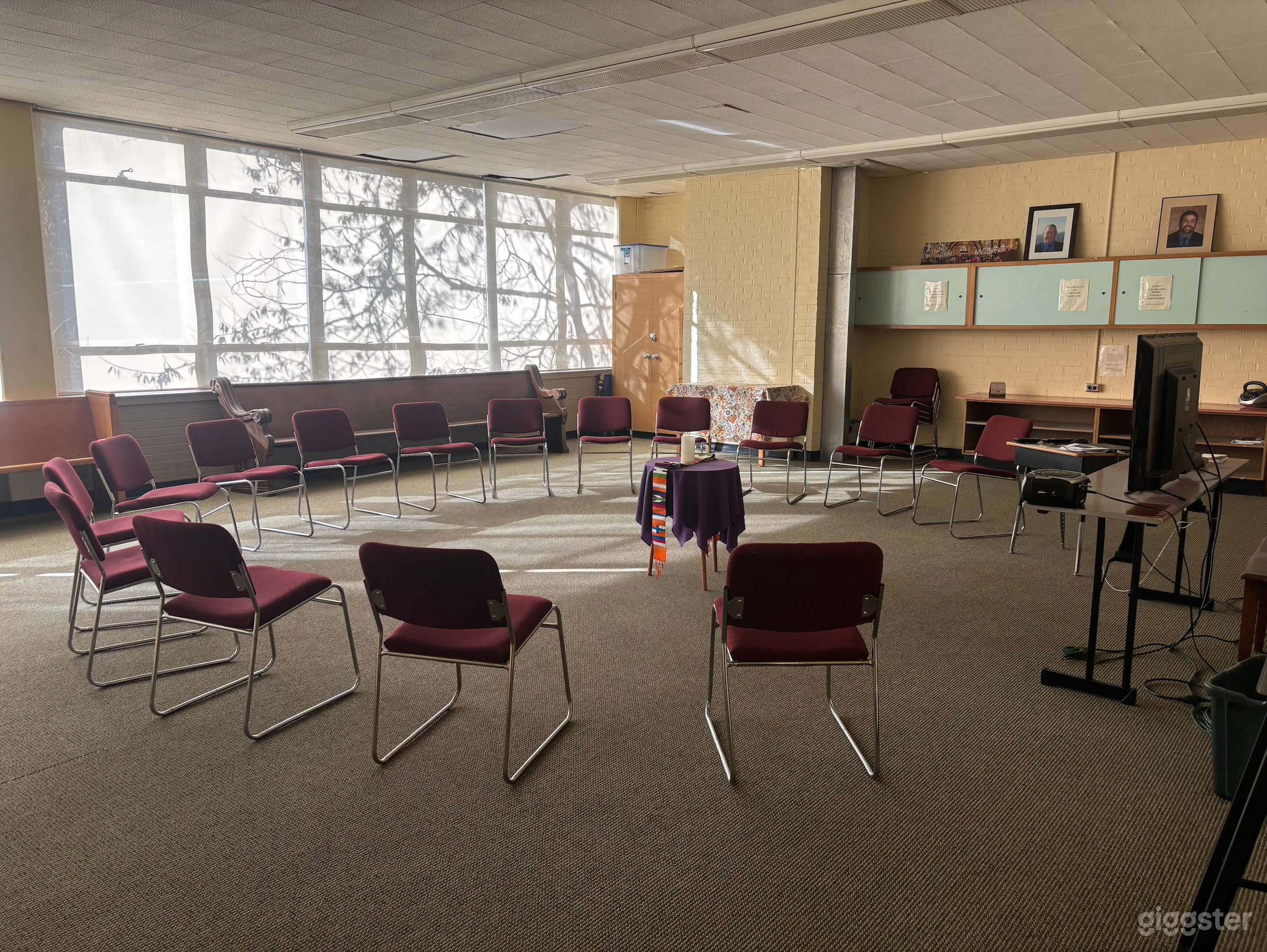 The Gathering Room 2 Photo 4