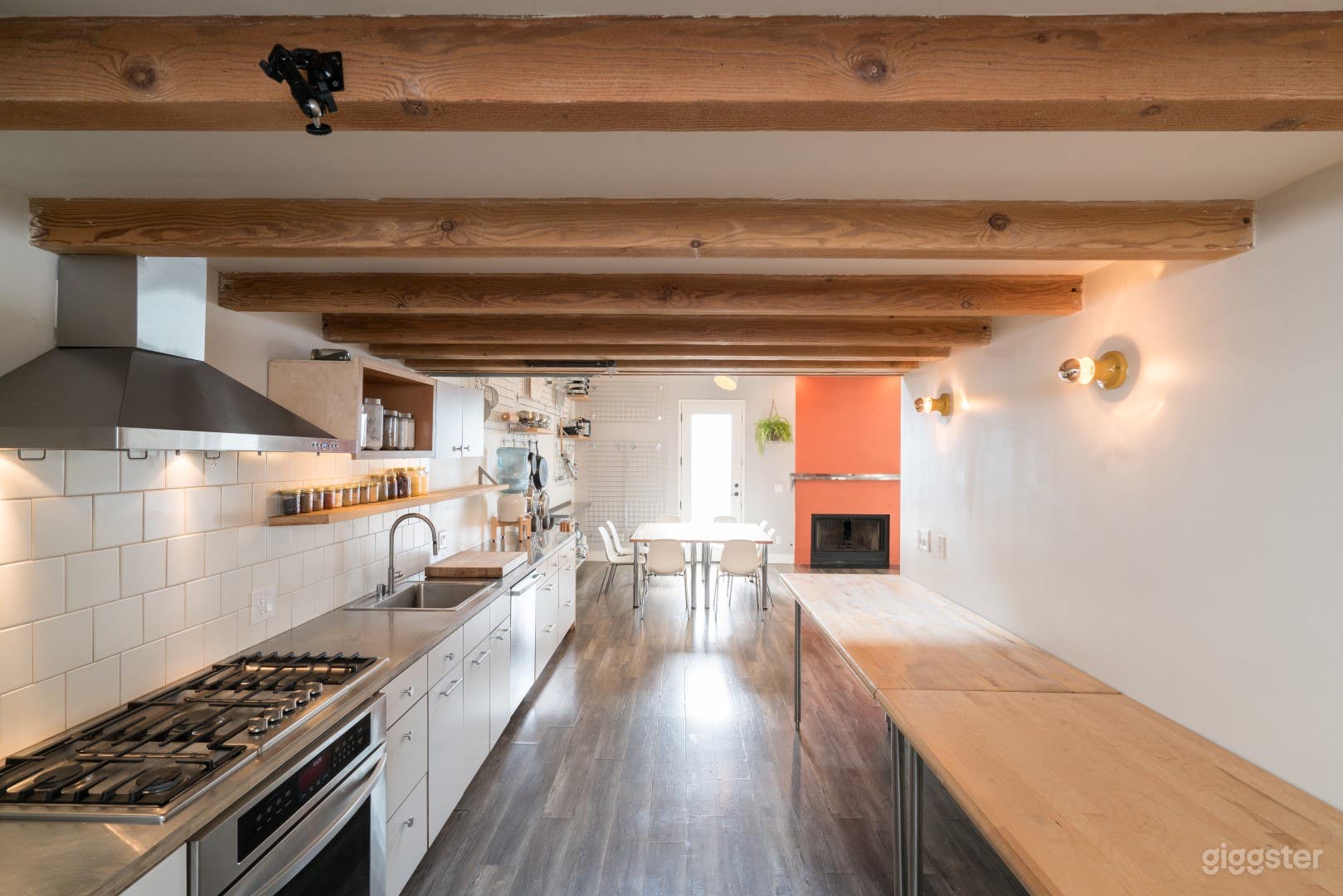 Stunning Santa Monica Flex Loft for Mtgs/Events/Production Photo 3