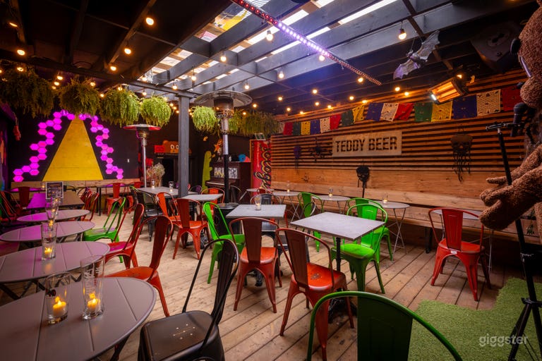  Lugar Privado para Eventos en el Centro con Bar, Escenario y Patio 