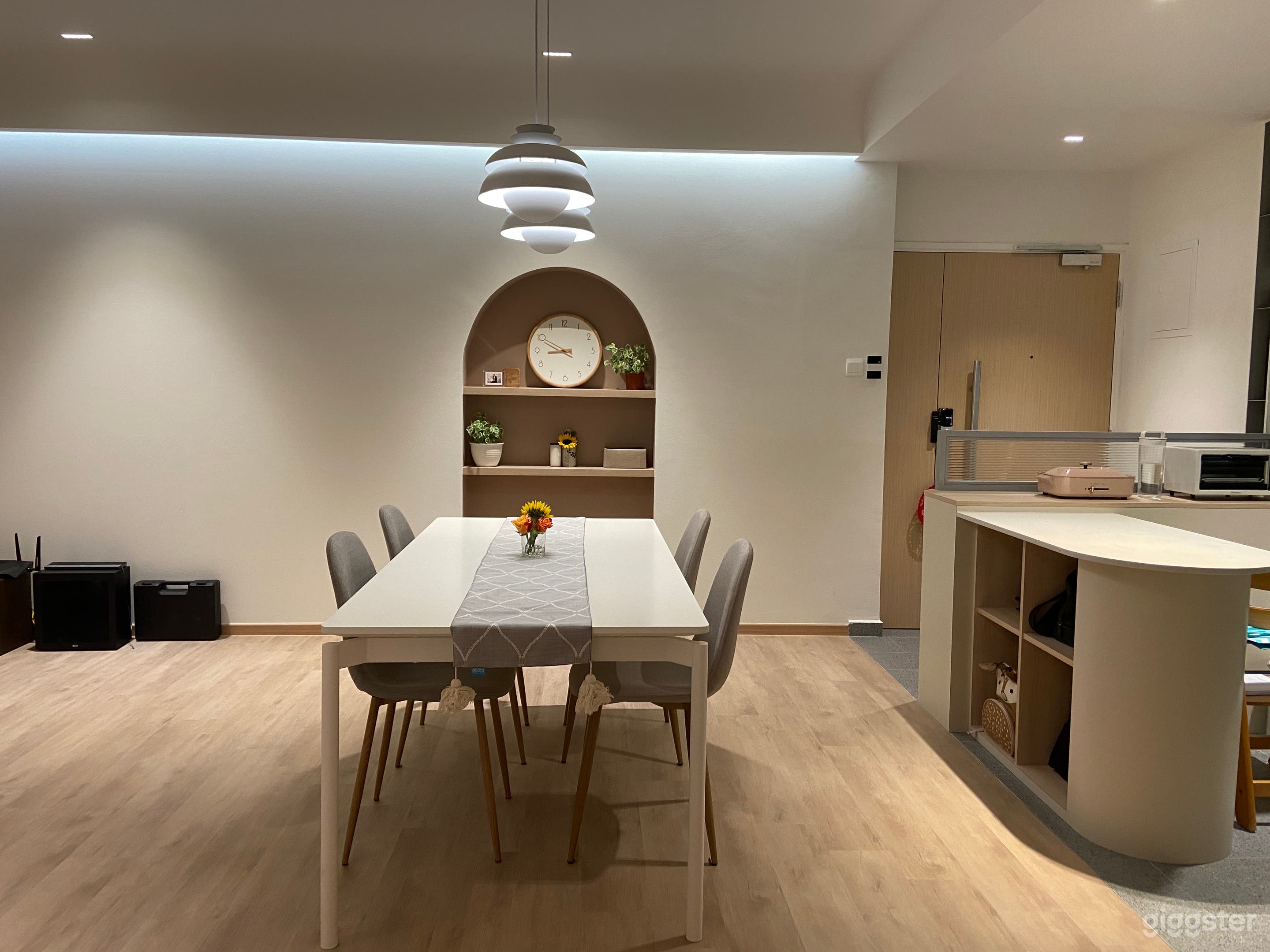 Spacious and Serene Apartment  Photo 4