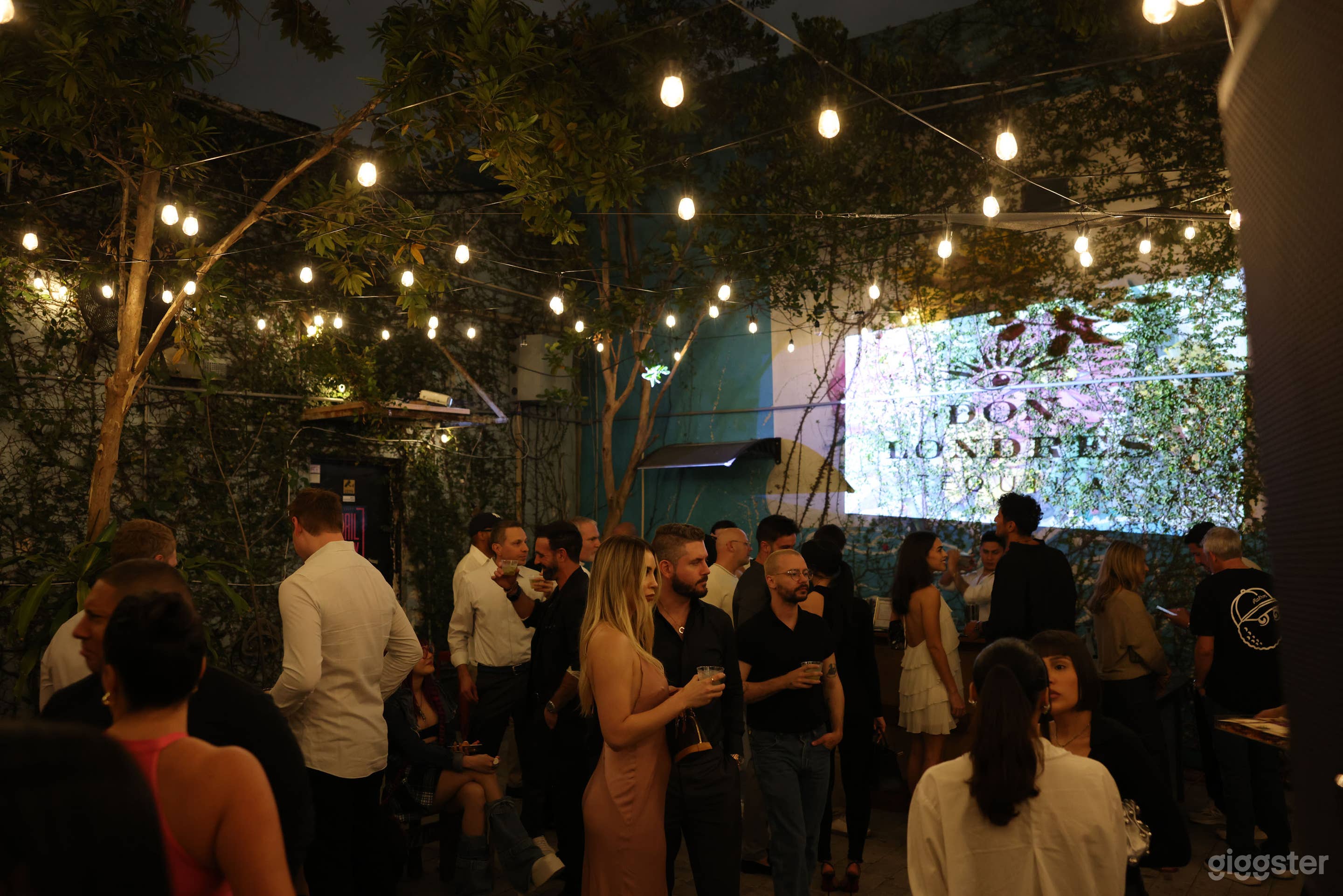Modern Creative Gallery & Event Space Photo 3