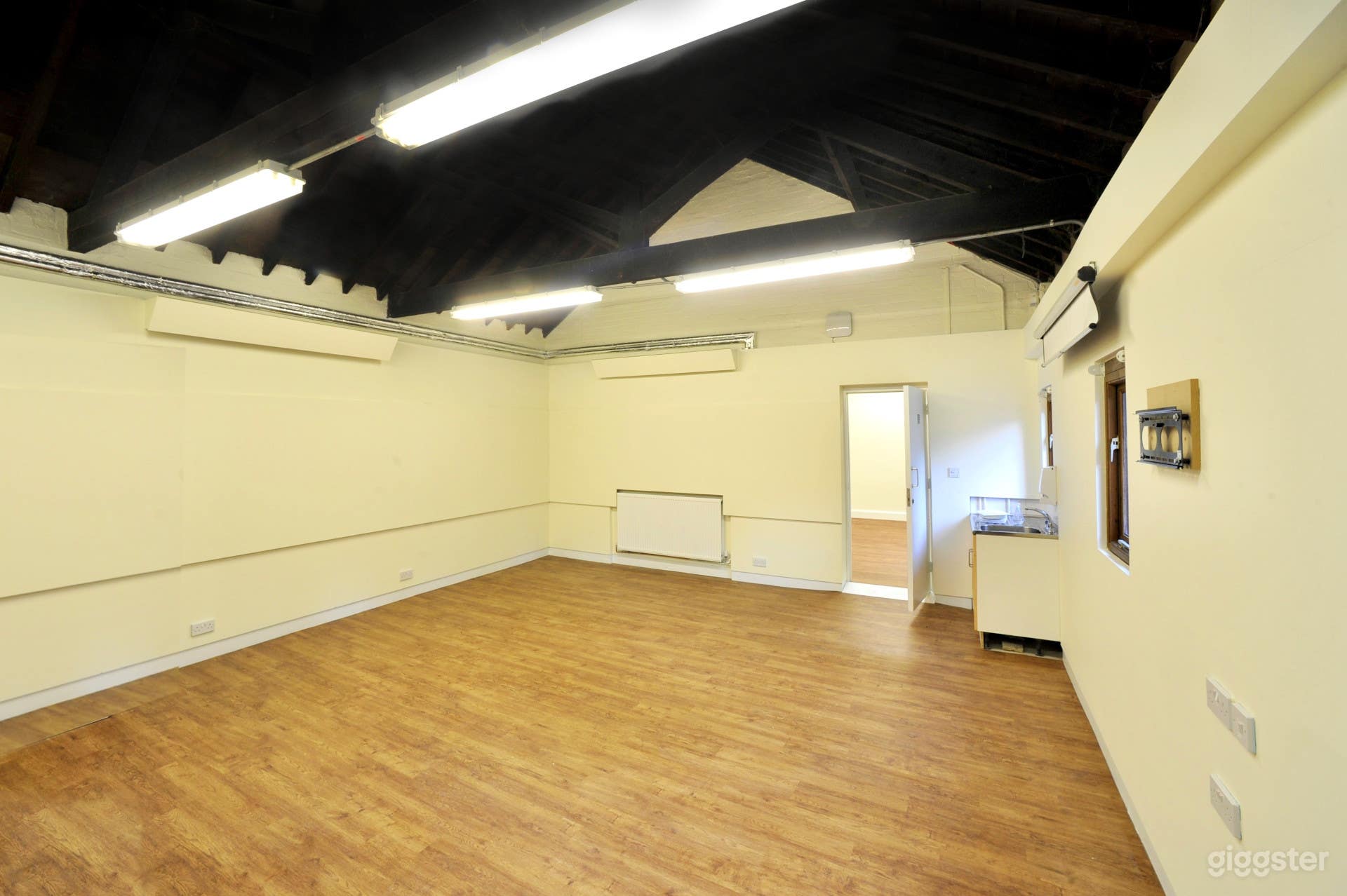 Converted Barn and Courtyard Photo 2