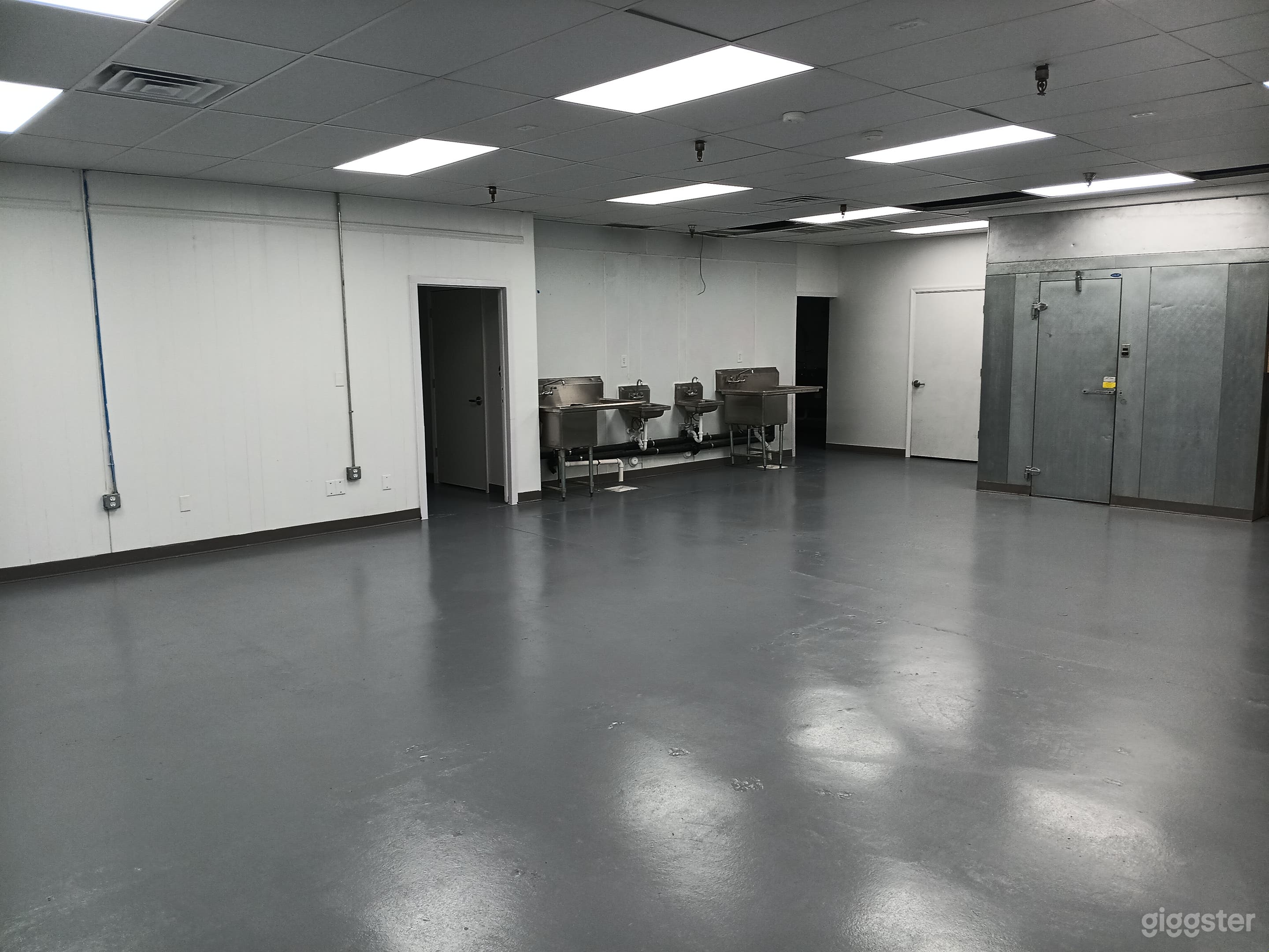 Charlotte's Commissary Kitchen For Rent Photo 2