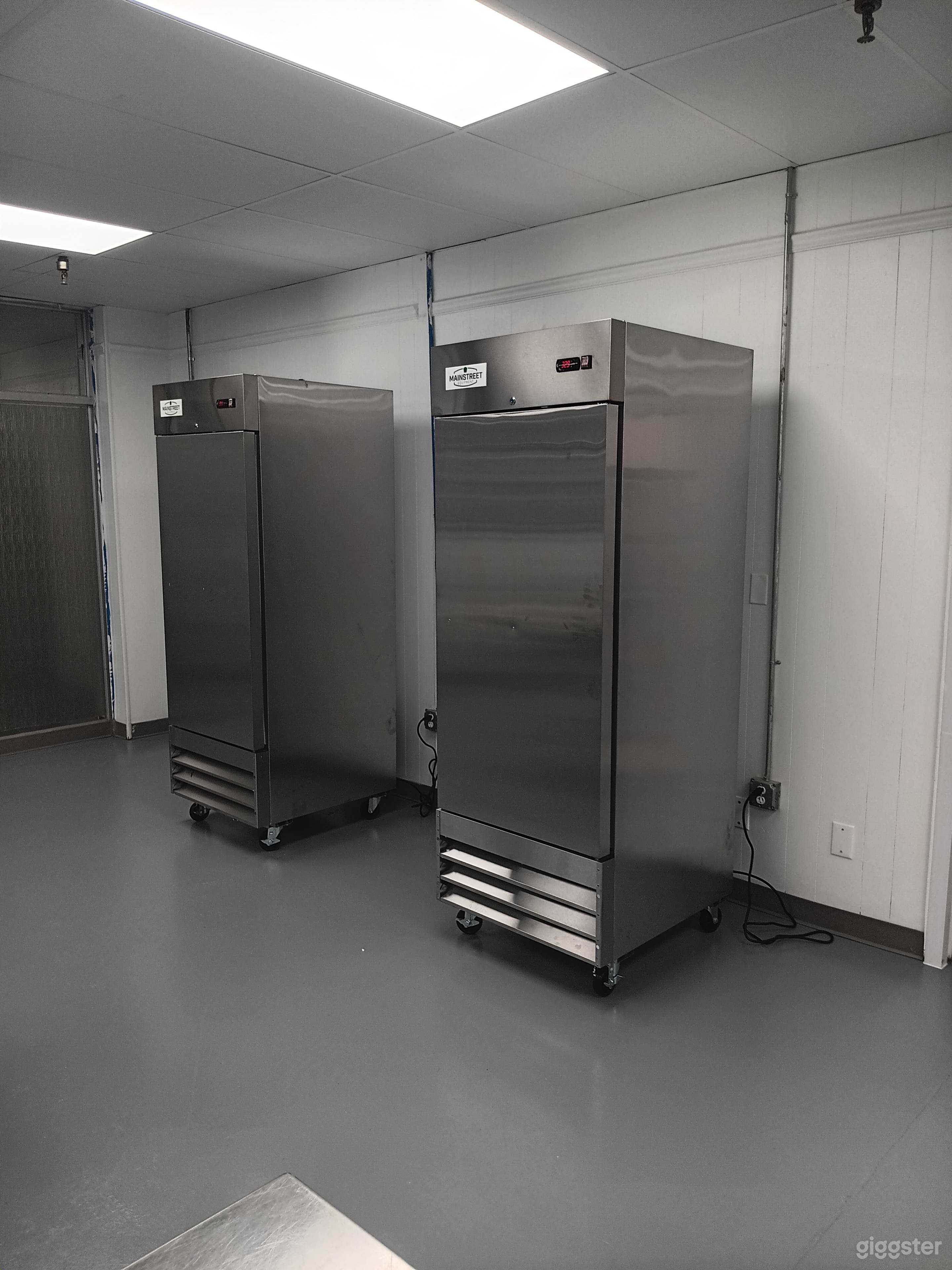Charlotte's Commissary Kitchen For Rent Photo 3