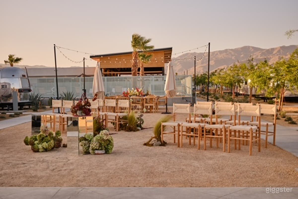 Vintage Airstream & Outdoor Venue Photo 4