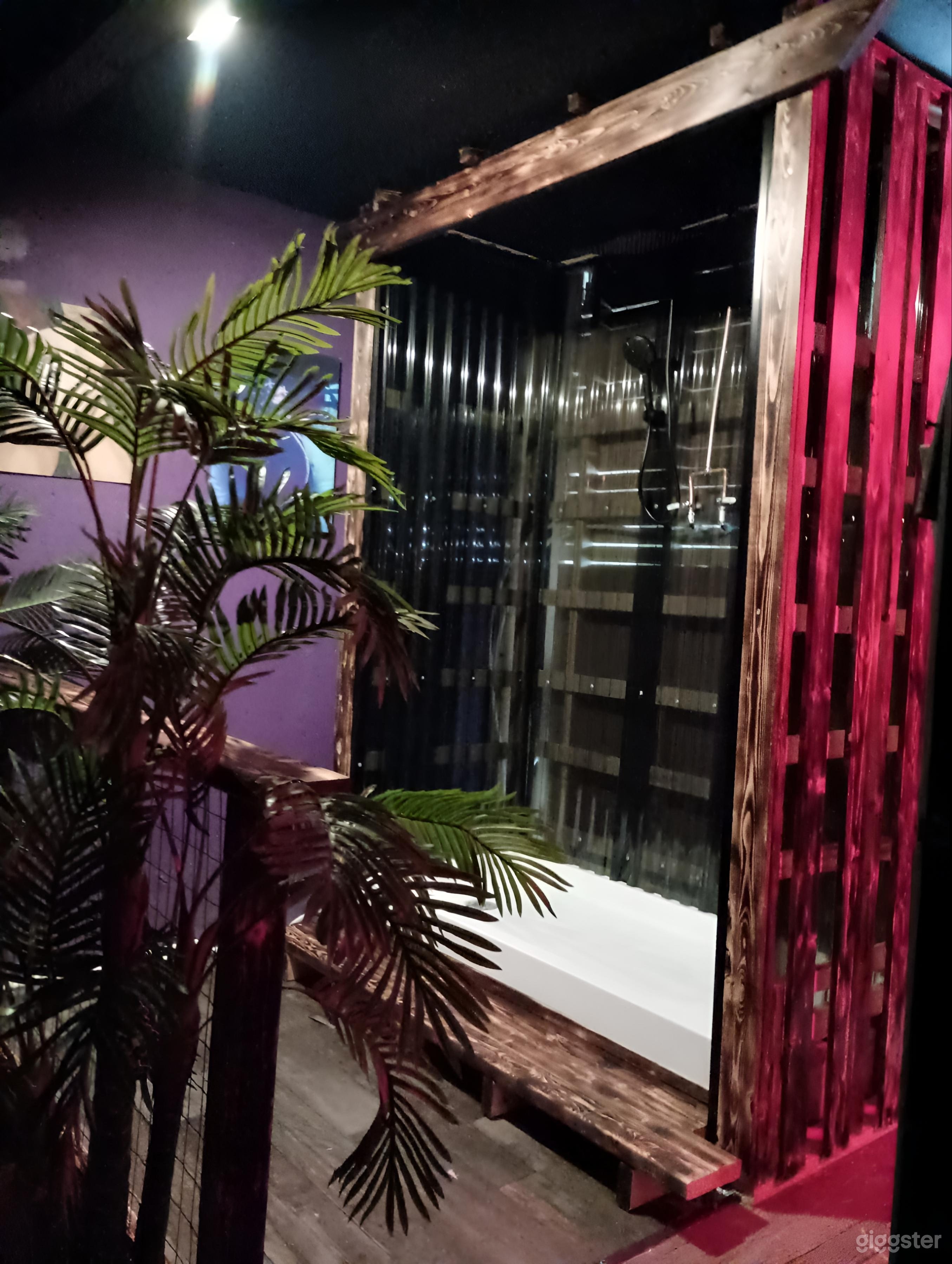 Adult only photography studio &amp; event space Photo 4