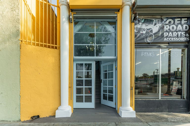  Main Entrance (Front) 