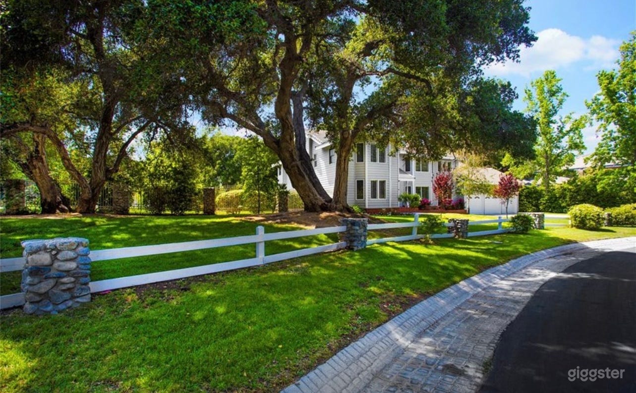 Beautiful Home Photo 4