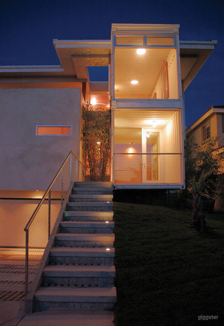  Shipping Container House 