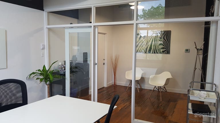  Smaller Meeting Room 