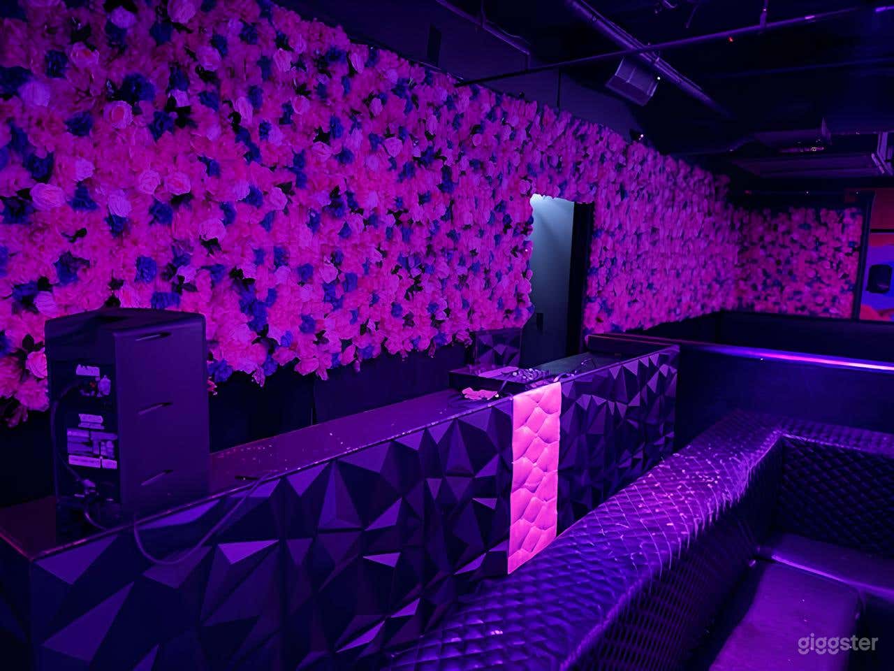 Luxe Lounge – Section B with DJ Booth Photo 1