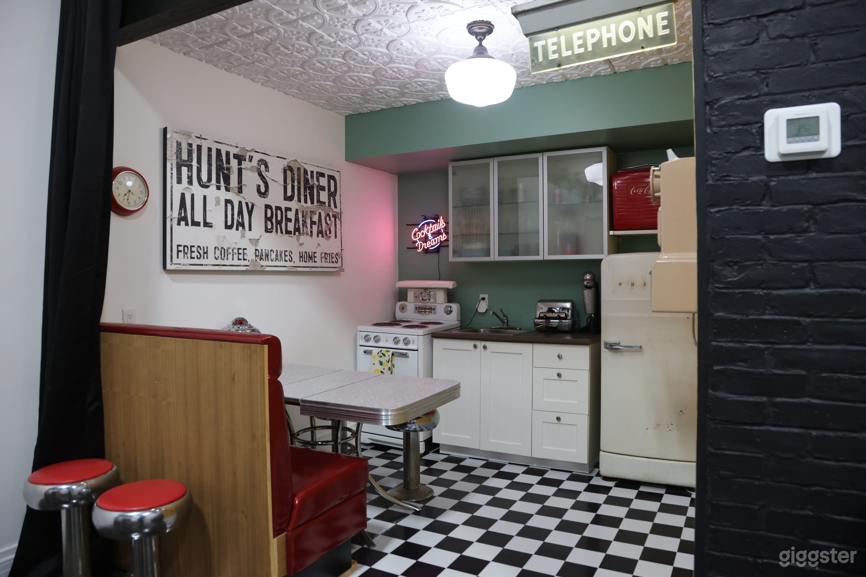 KILTER STUDIO B - VINTAGE MODERN LOFT Photo 3