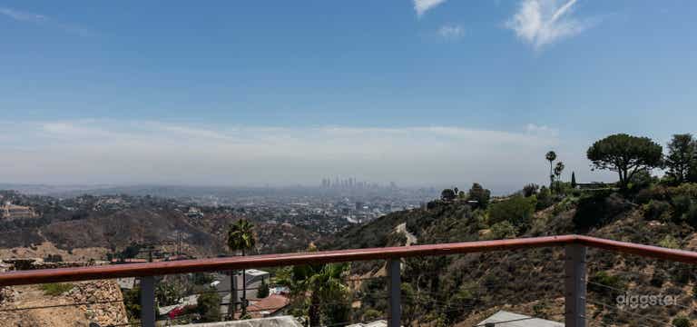  View of the Hollywood/Cahuenga Pass 