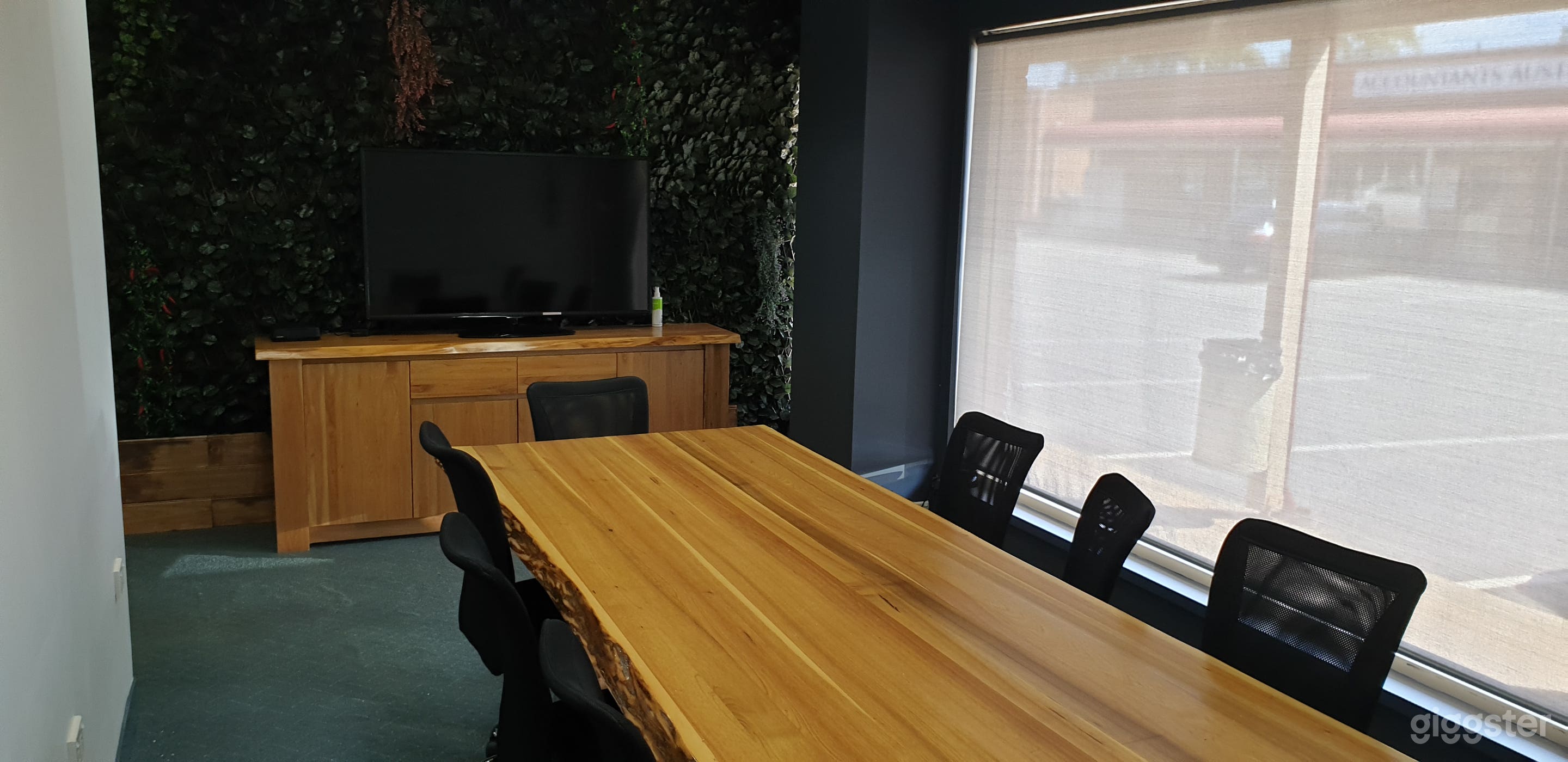 Beautiful Conventional Office in  Canning Vale Photo 3