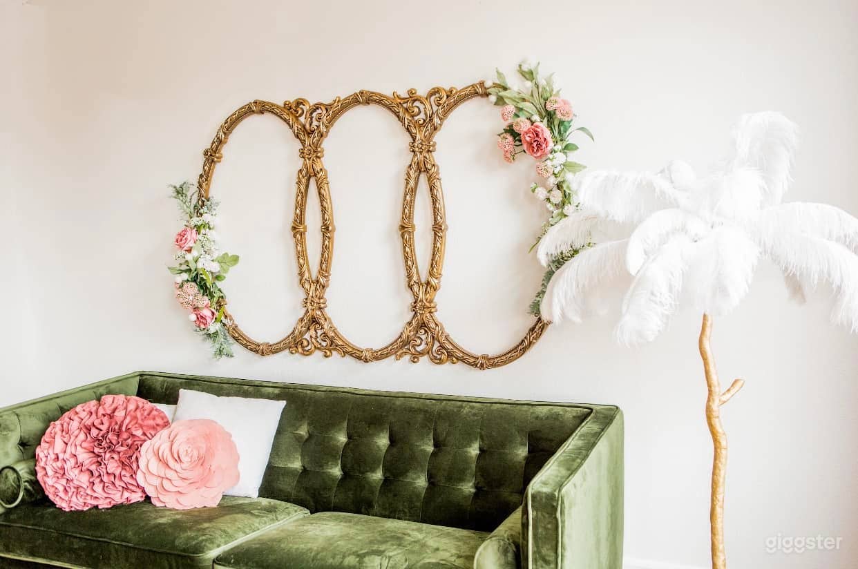  Luxury Downtown Mckinney Photo Studio Photo 1