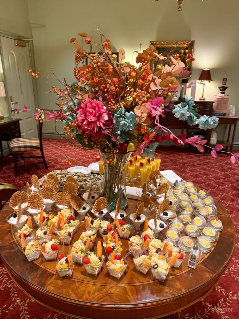  Peale Parlor, Church Living Room 