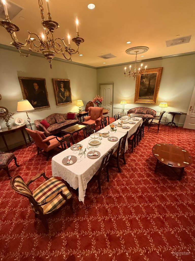  Peale Parlor, Church Living Room 