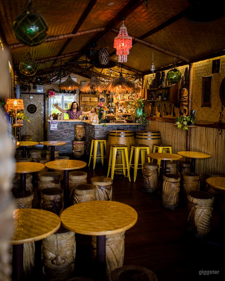  TIKI RUM BAR 