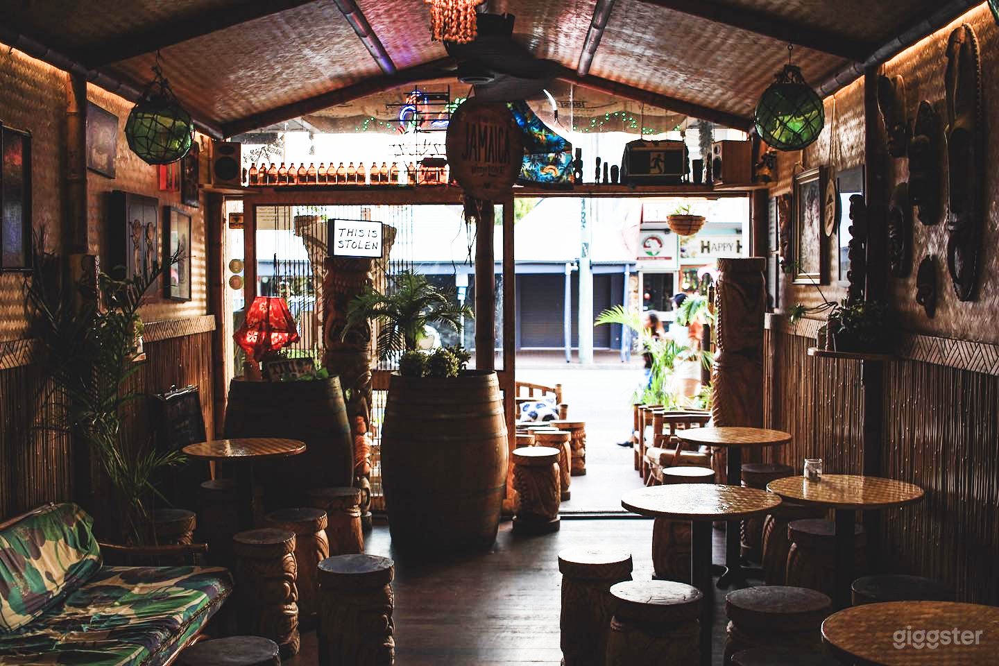 TIKI RUM BAR Photo 3